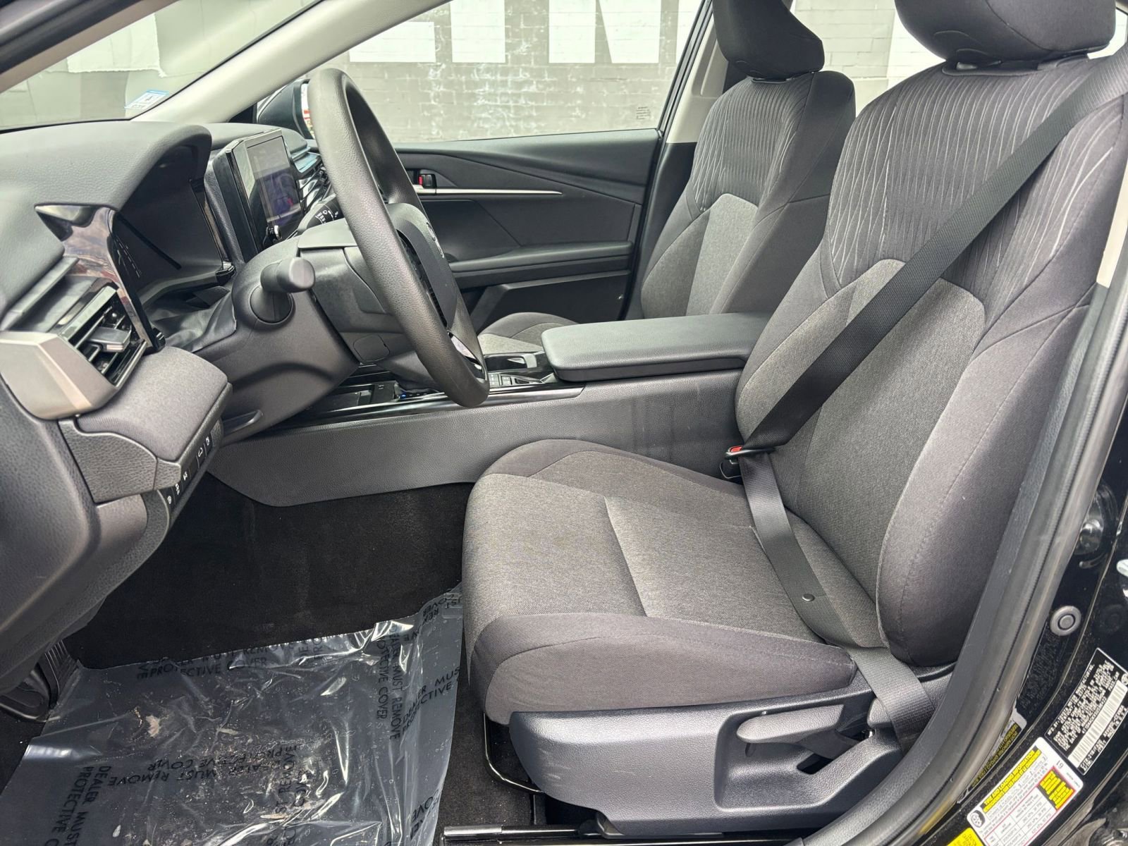 Thumbnail: 2025 Toyota Camry - 32