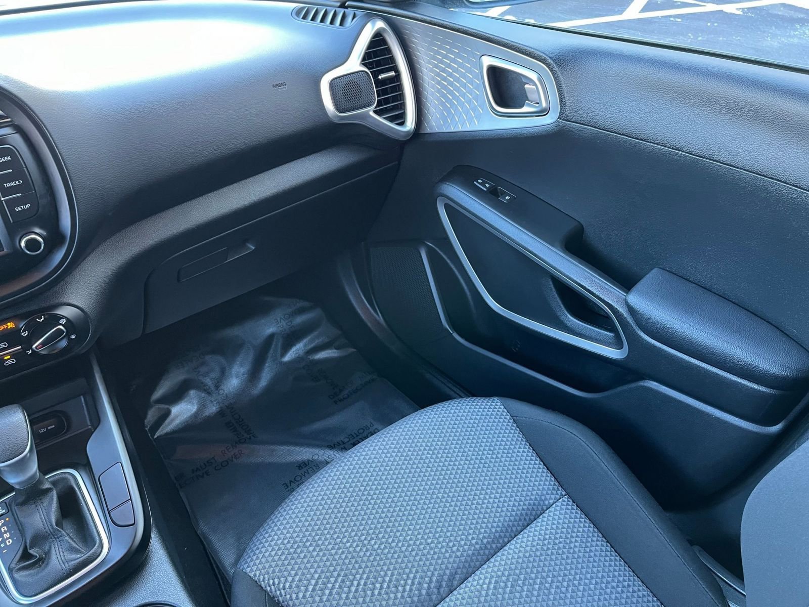 Thumbnail: 2025 Kia Soul - 31