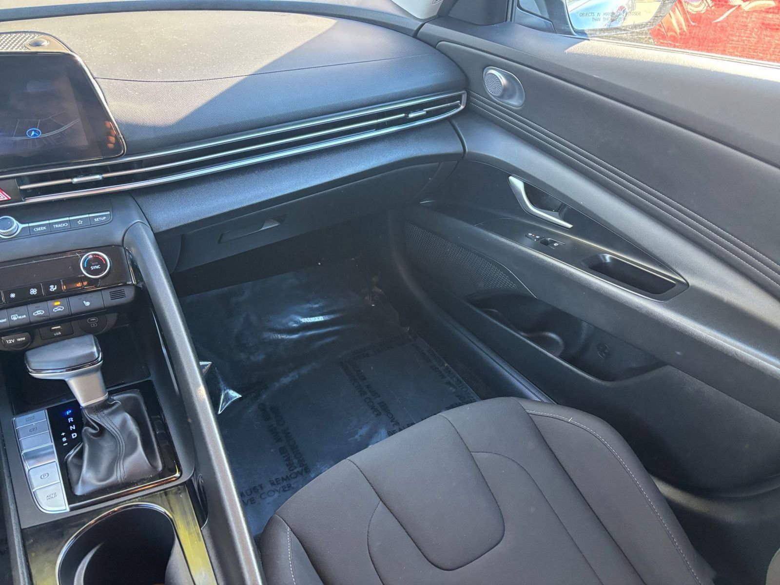 Thumbnail: 2025 Hyundai Elantra - 31