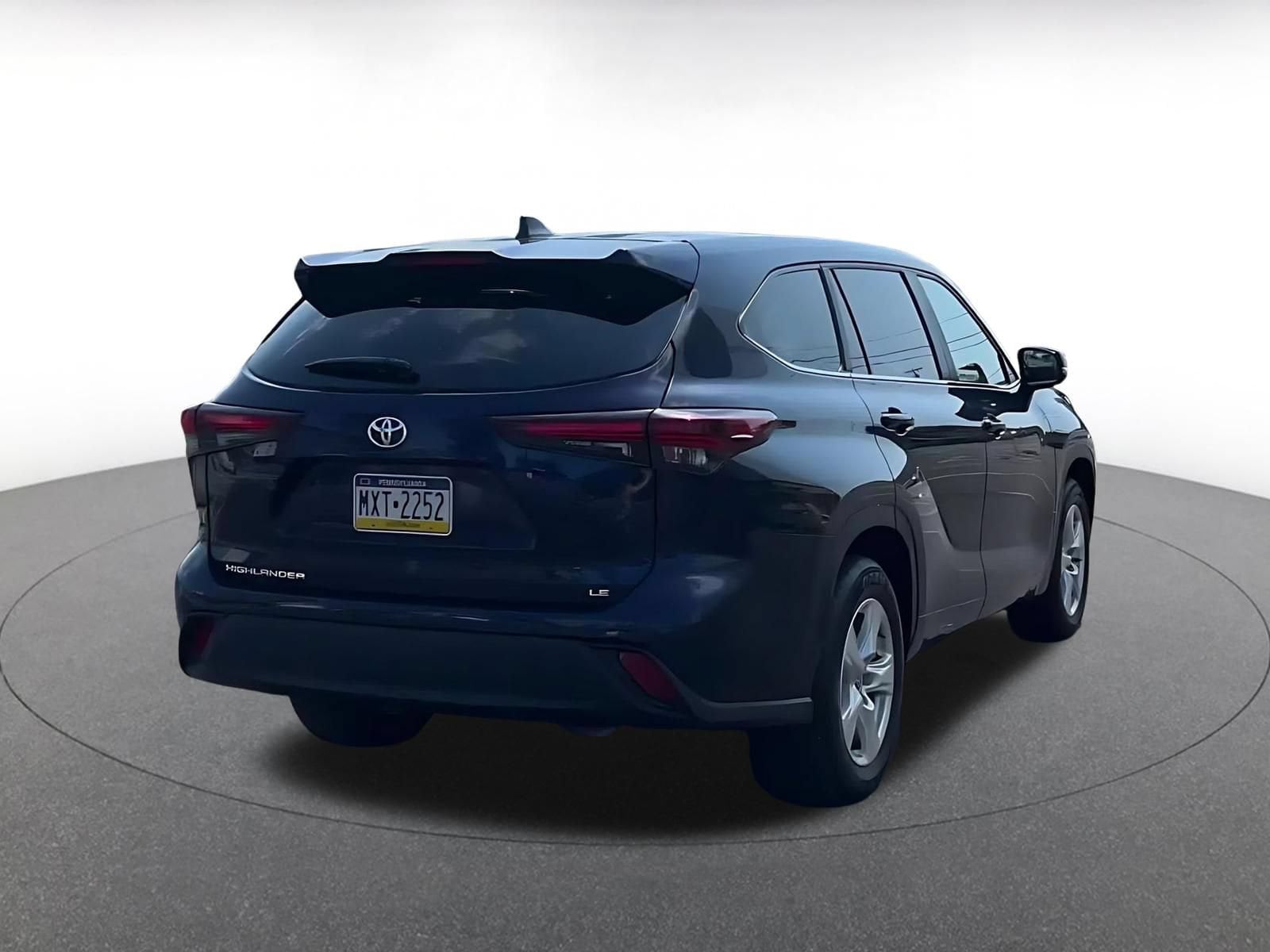 Thumbnail: 2025 Toyota Highlander - 14