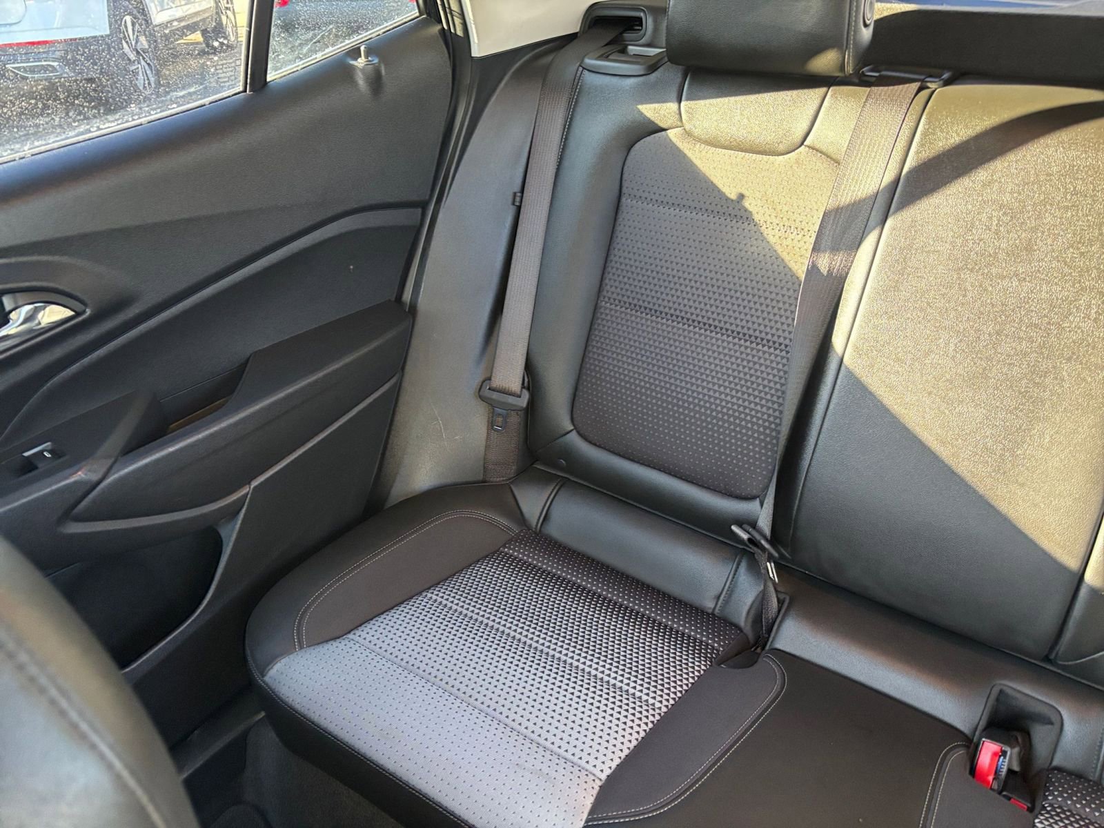 Thumbnail: 2025 Chevrolet Trax - 33