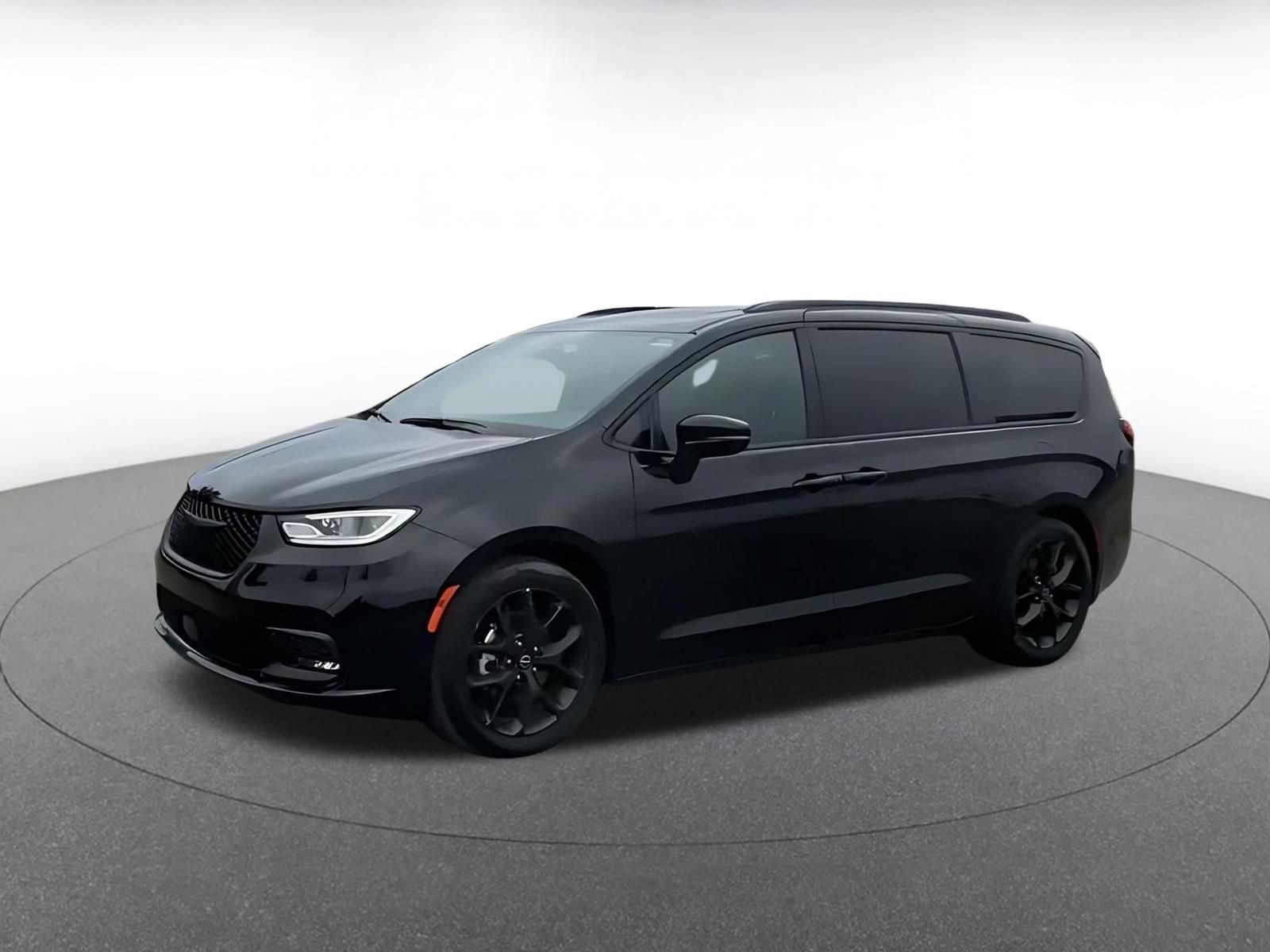 Thumbnail: 2025 Chrysler Pacifica - 7