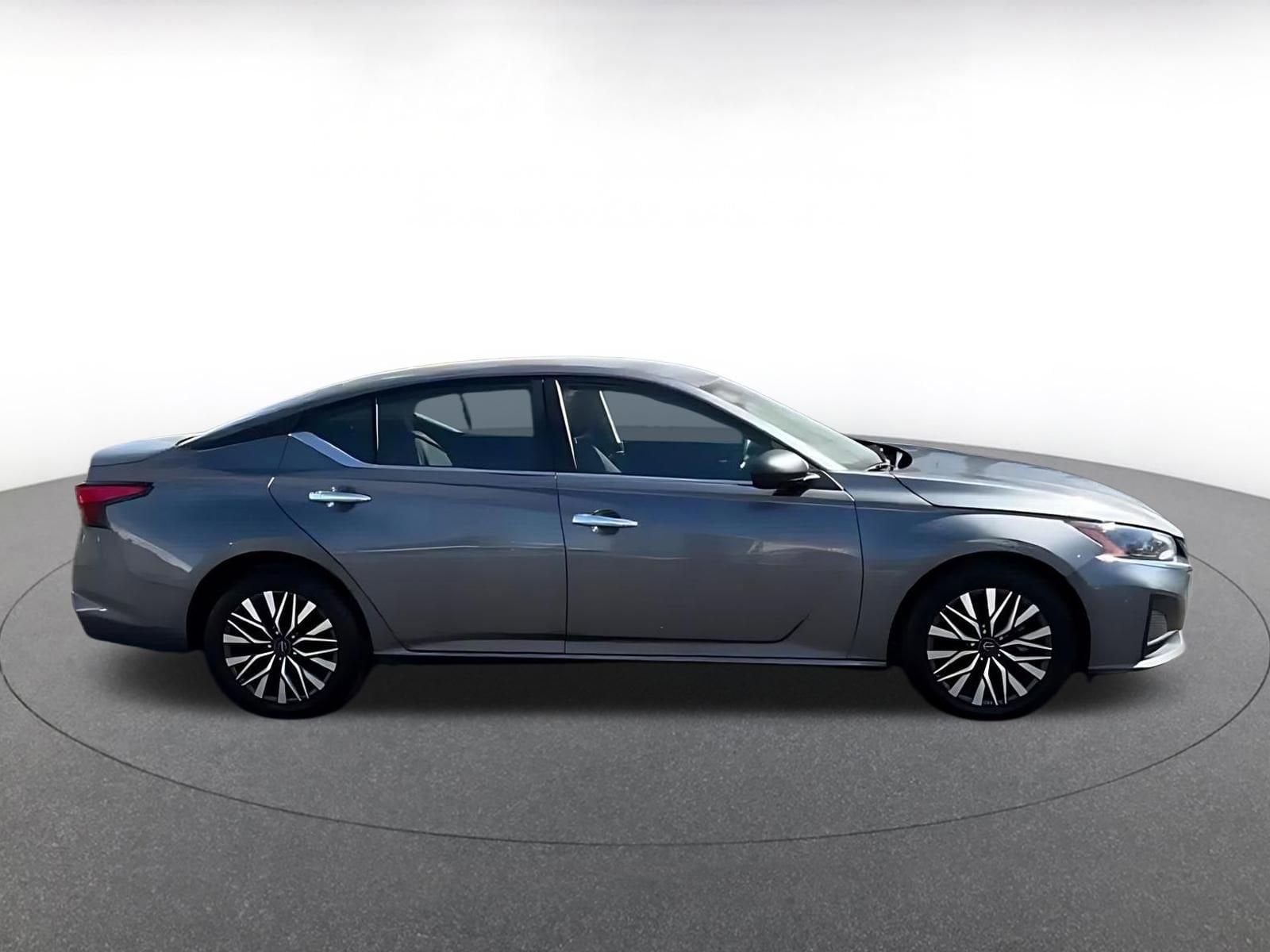 Thumbnail: 2025 Nissan Altima - 14