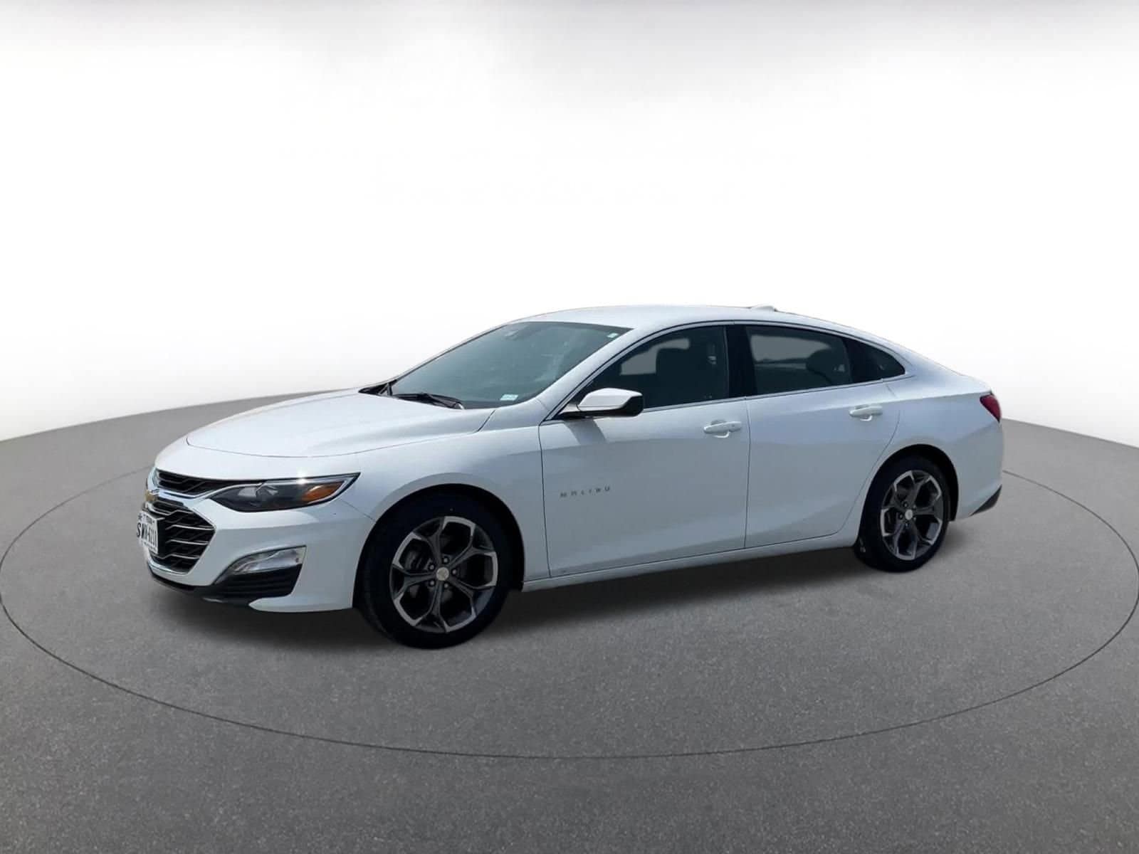 Thumbnail: 2023 Chevrolet Malibu - 7