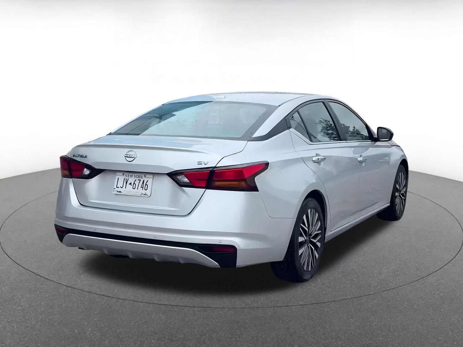 Thumbnail: 2024 Nissan Altima - 15