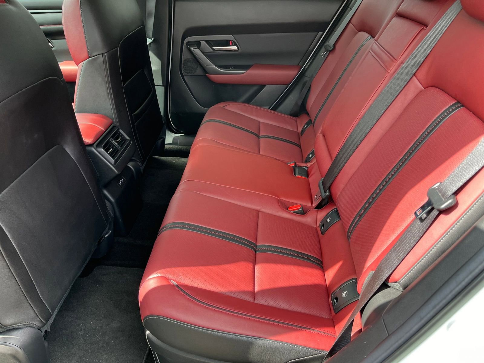 Thumbnail: 2025 Mazda CX-50 - 25