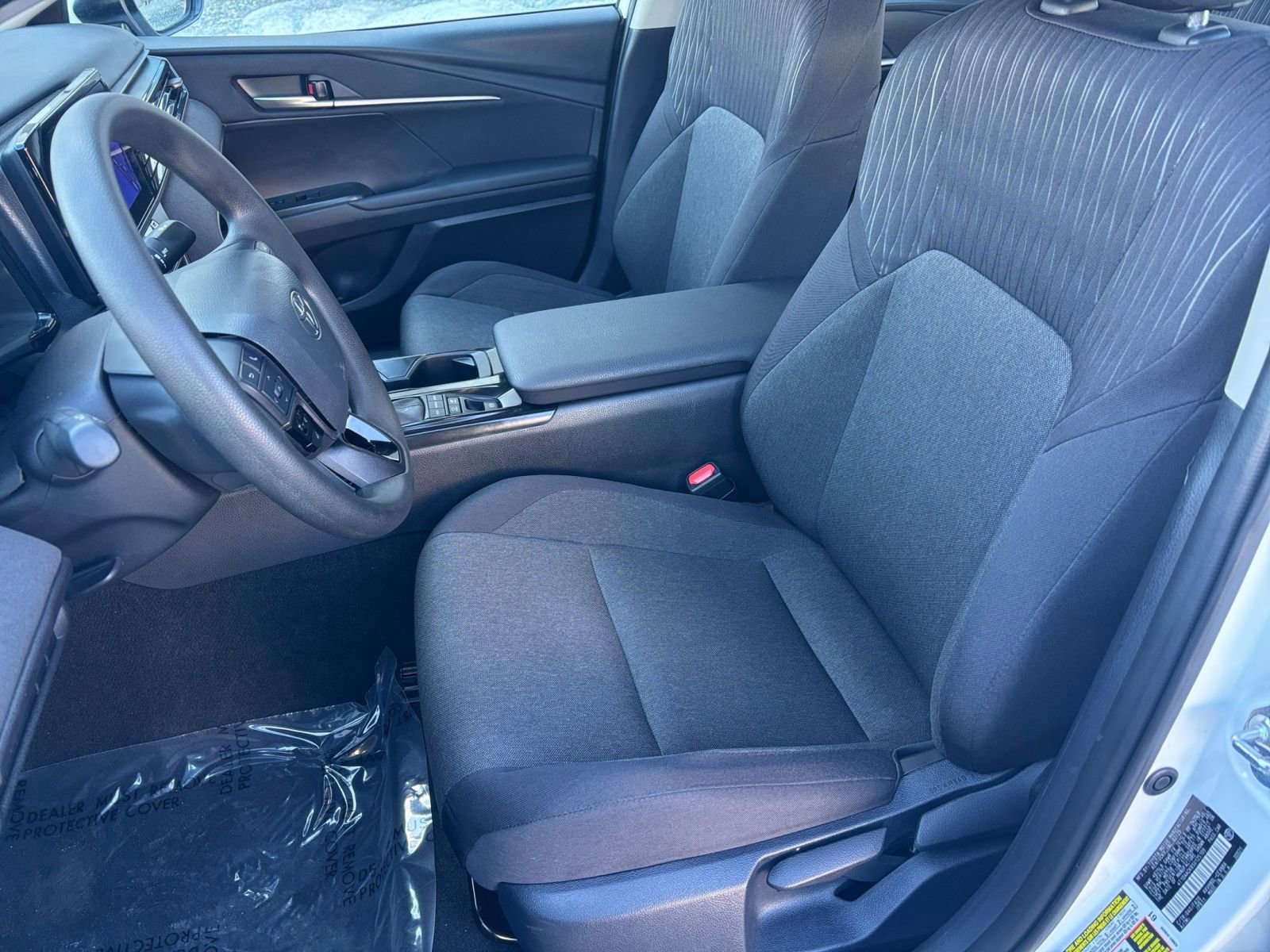 Thumbnail: 2025 Toyota Camry - 32