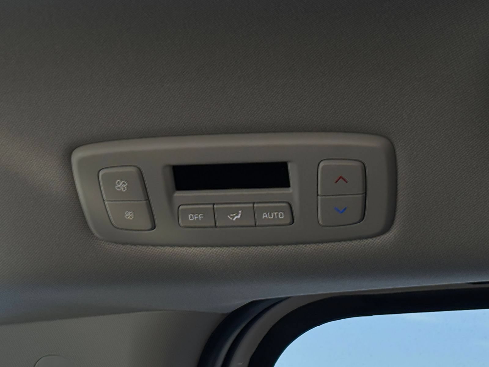 Thumbnail: 2026 Kia Carnival - 17