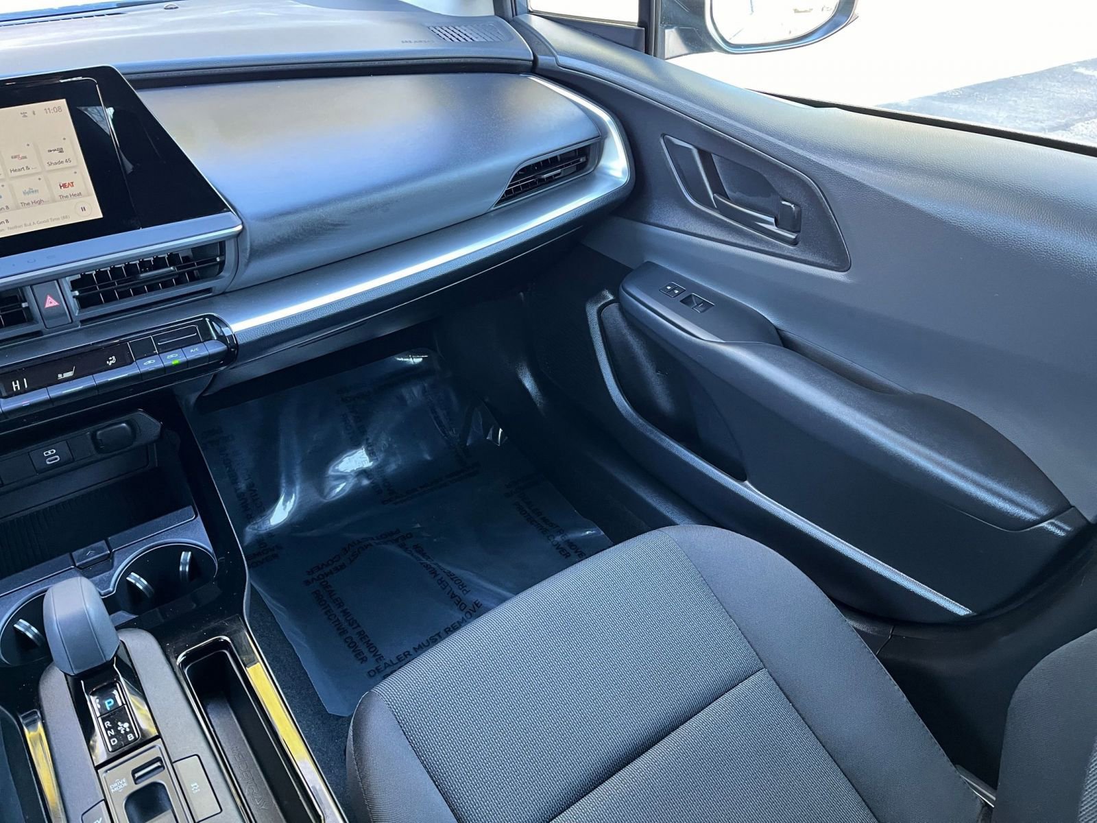 Thumbnail: 2025 Toyota Prius - 31