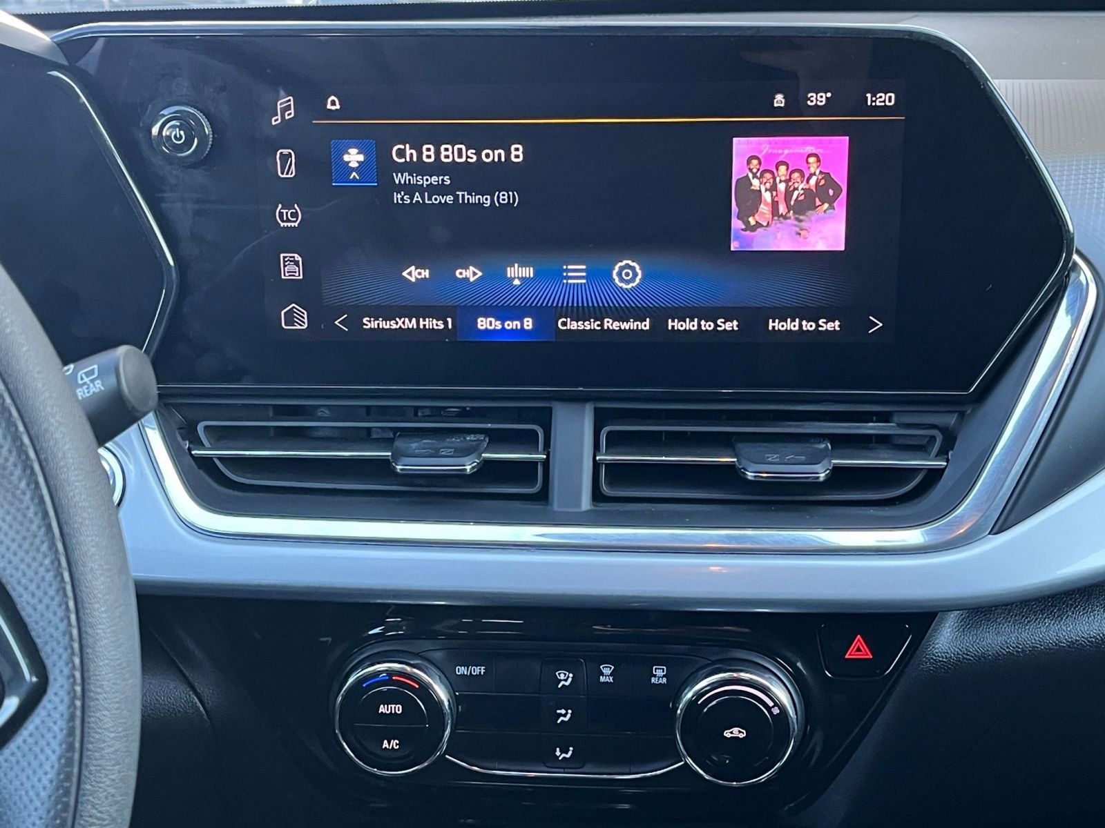 Thumbnail: 2025 Chevrolet Trax - 18