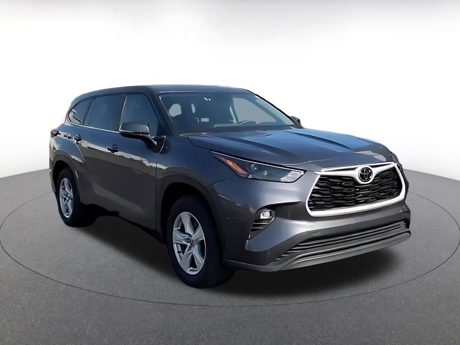 Thumbnail: 2025 Toyota Highlander - 3