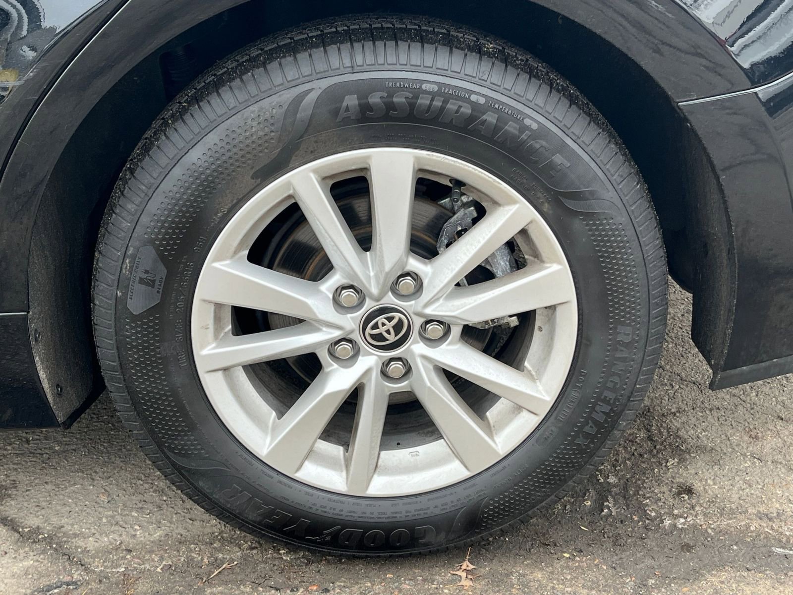 Thumbnail: 2025 Toyota Camry - 27