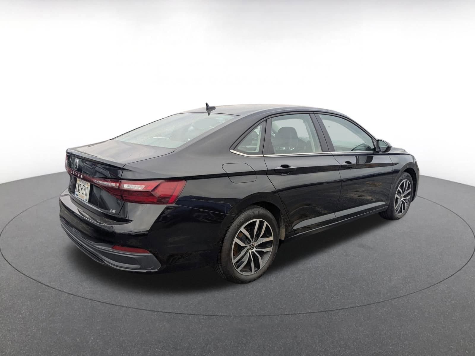 Thumbnail: 2025 Volkswagen Jetta - 5