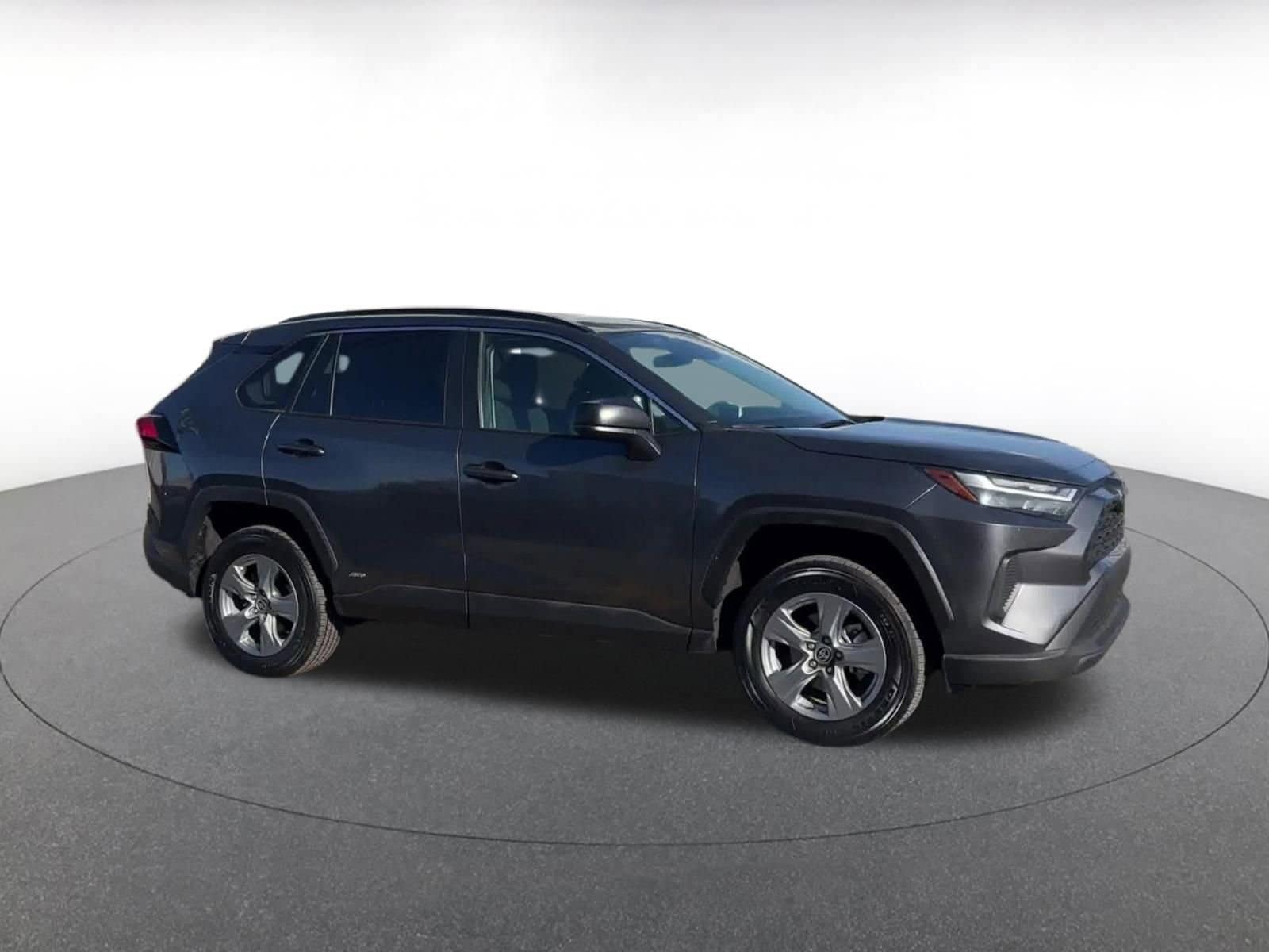 Thumbnail: 2025 Toyota RAV4 - 2