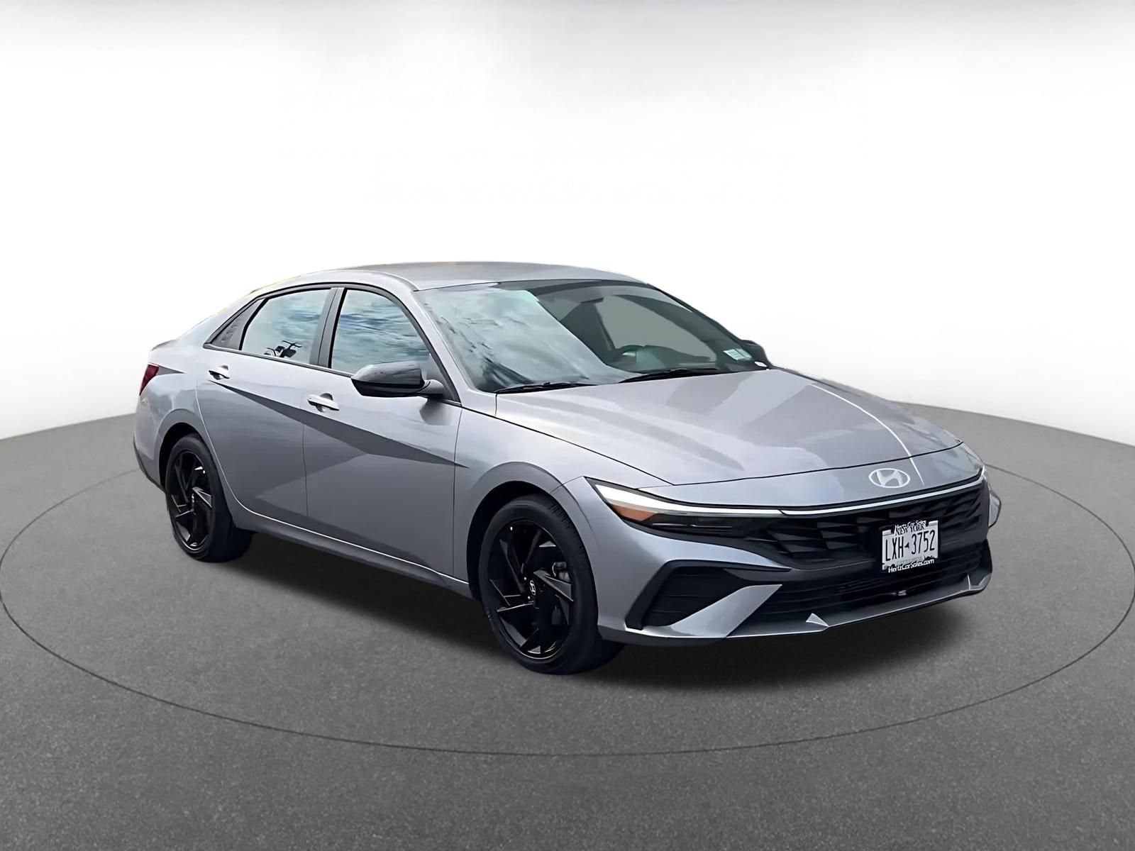 Thumbnail: 2026 Hyundai Elantra - 3