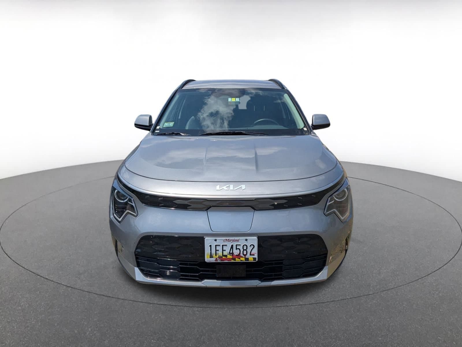 Thumbnail: 2023 Kia Niro - 2