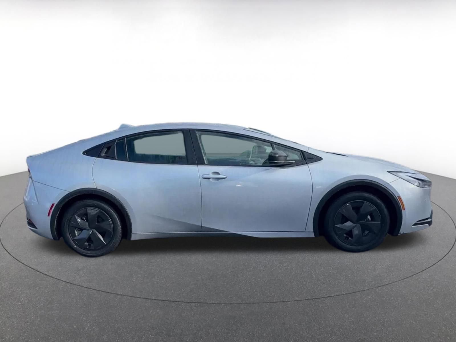 Thumbnail: 2025 Toyota Prius - 16