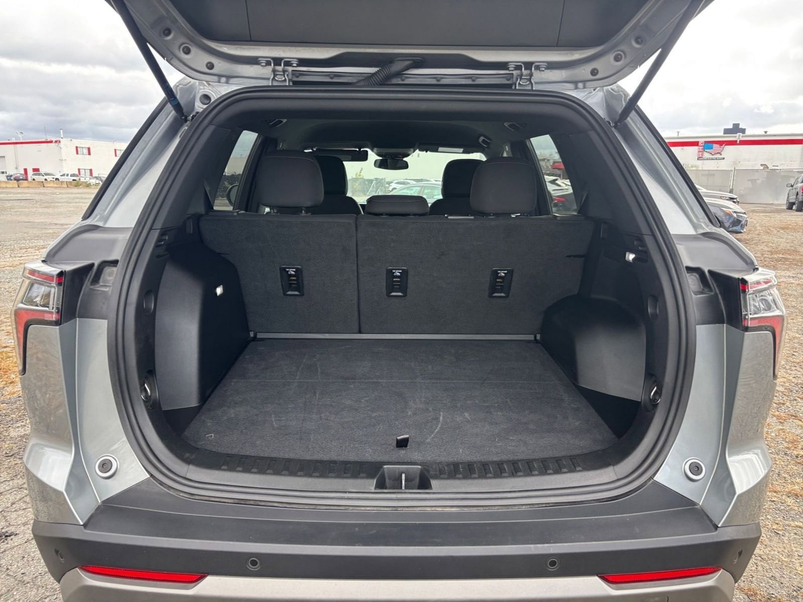 Thumbnail: 2025 Chevrolet Equinox - 27