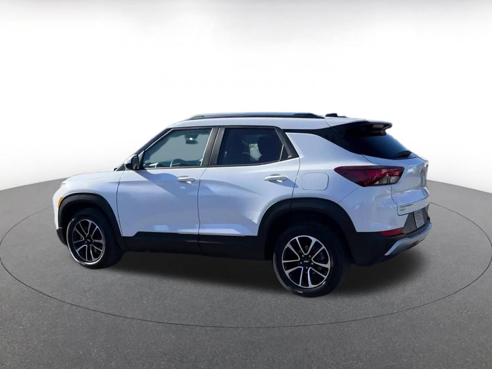 Thumbnail: 2025 Chevrolet TrailBlazer - 10