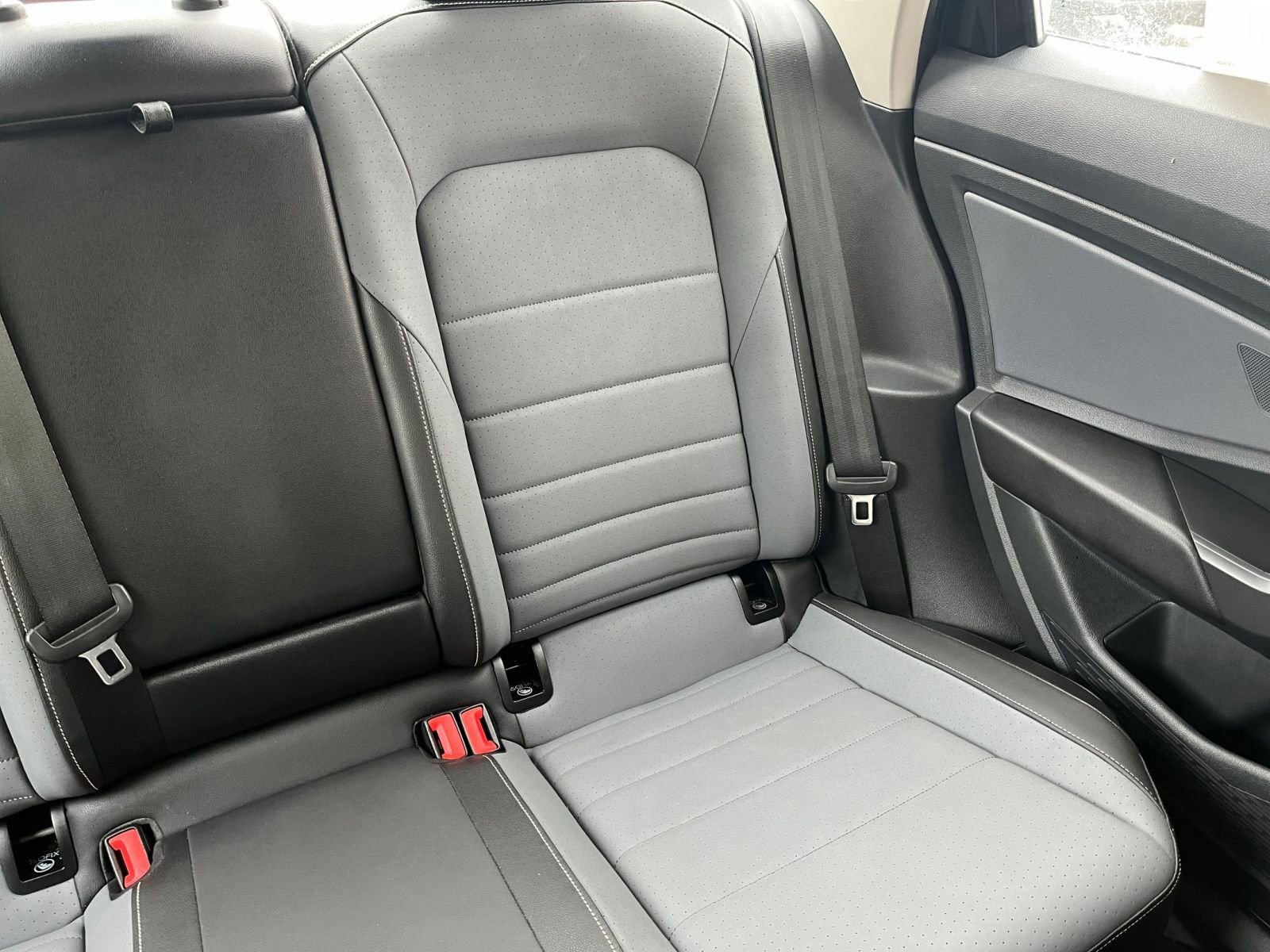 Thumbnail: 2025 Volkswagen Jetta - 33