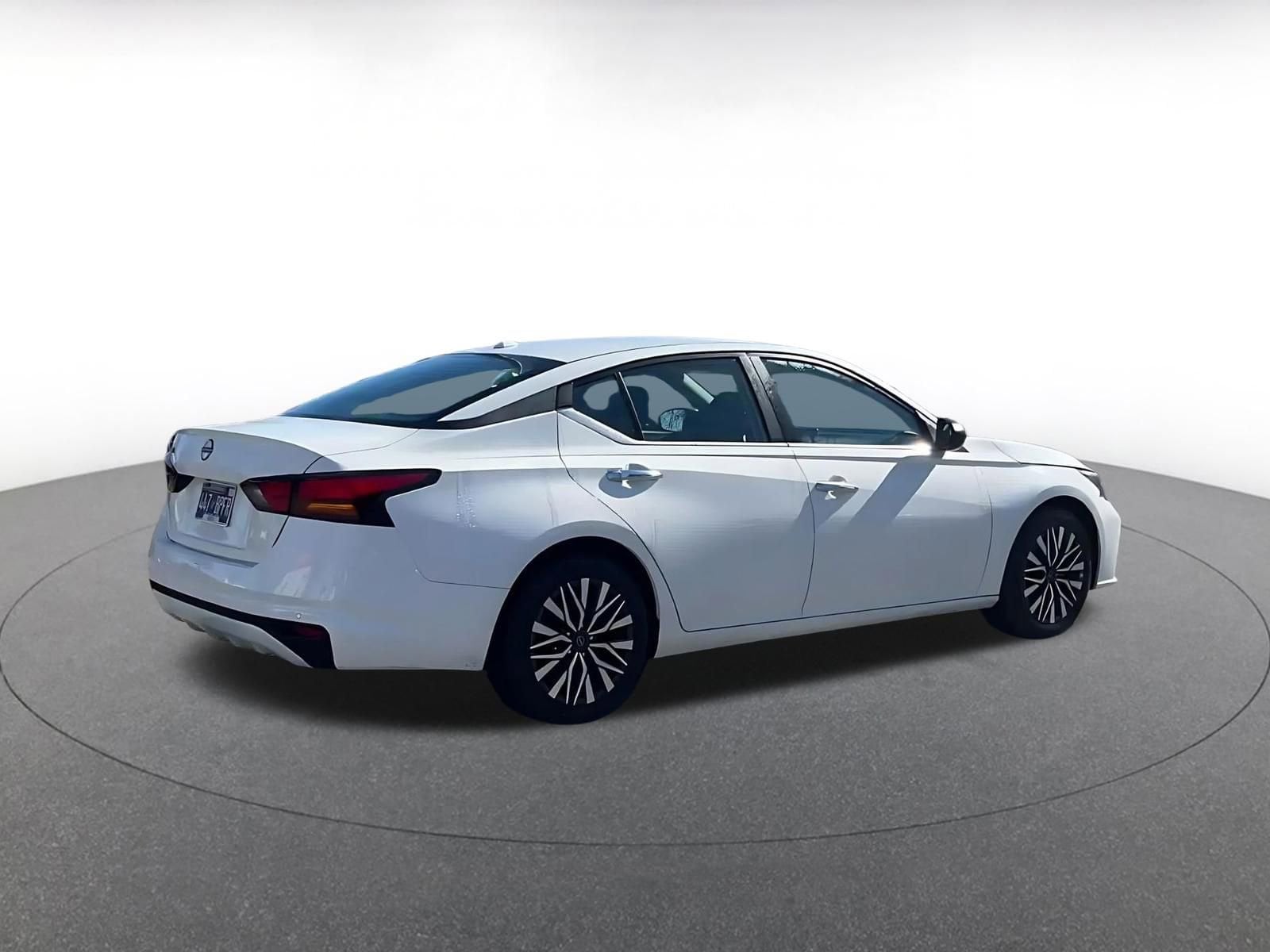 Thumbnail: 2025 Nissan Altima - 15