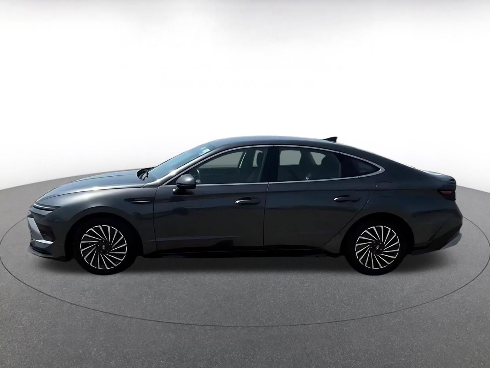 Thumbnail: 2025 Hyundai Sonata - 10