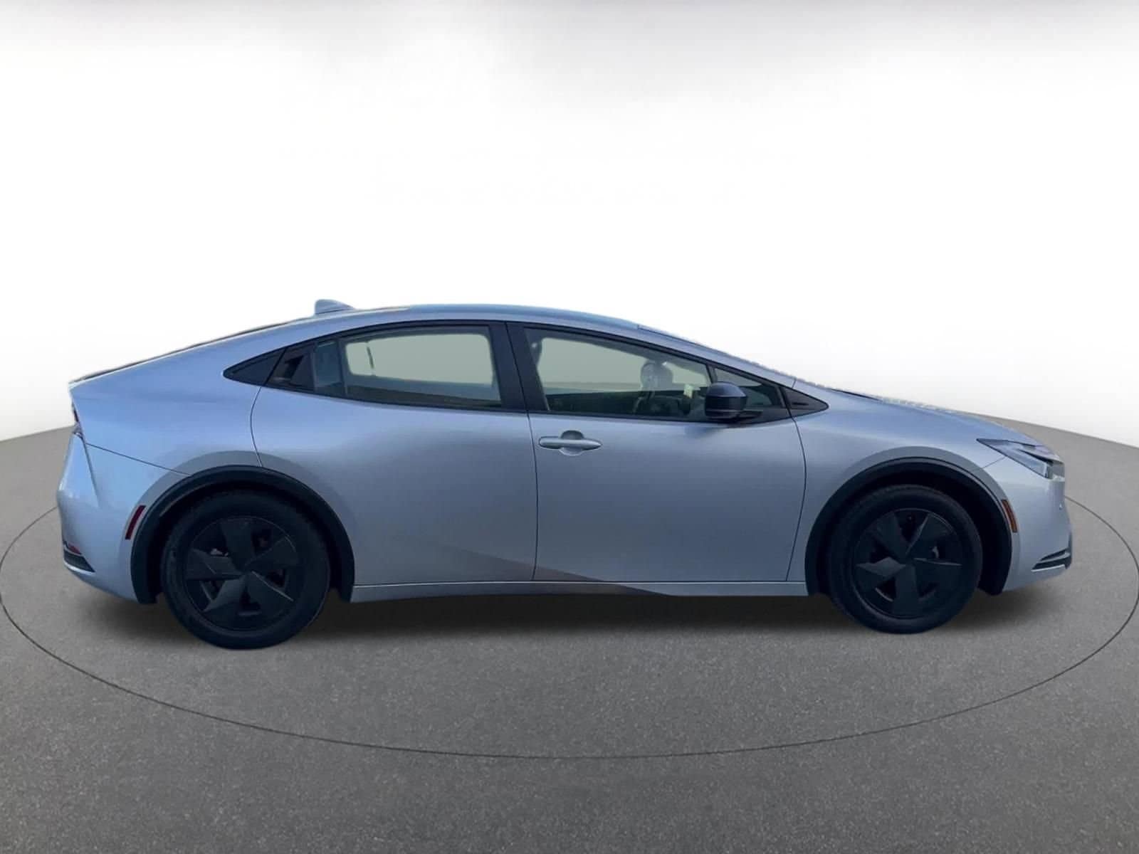 Thumbnail: 2025 Toyota Prius - 16