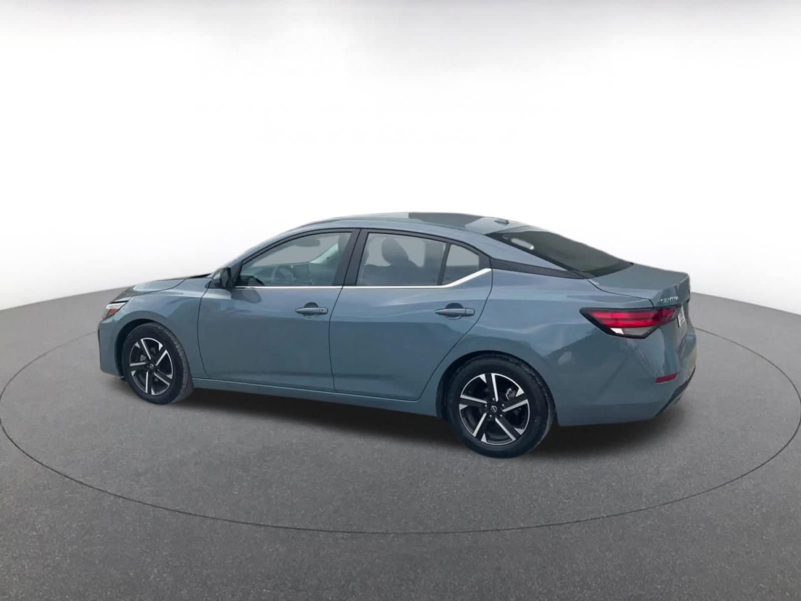 Thumbnail: 2024 Nissan Sentra - 10