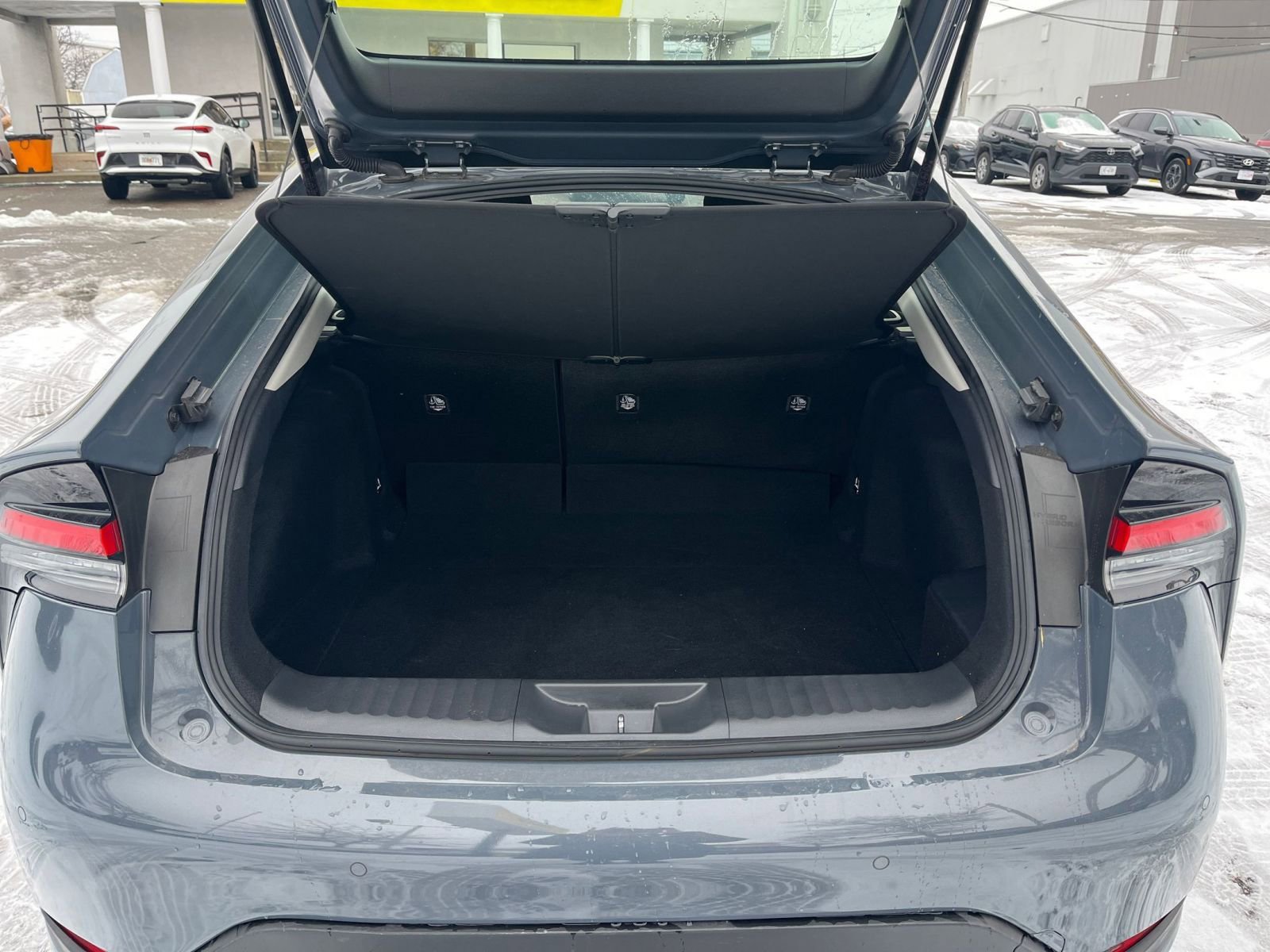 Thumbnail: 2025 Toyota Prius - 27