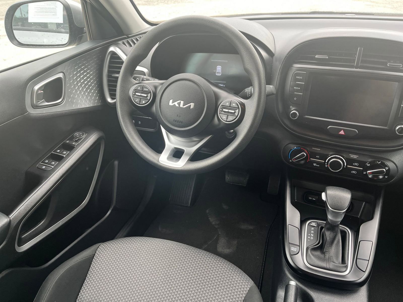 Thumbnail: 2024 Kia Soul - 31