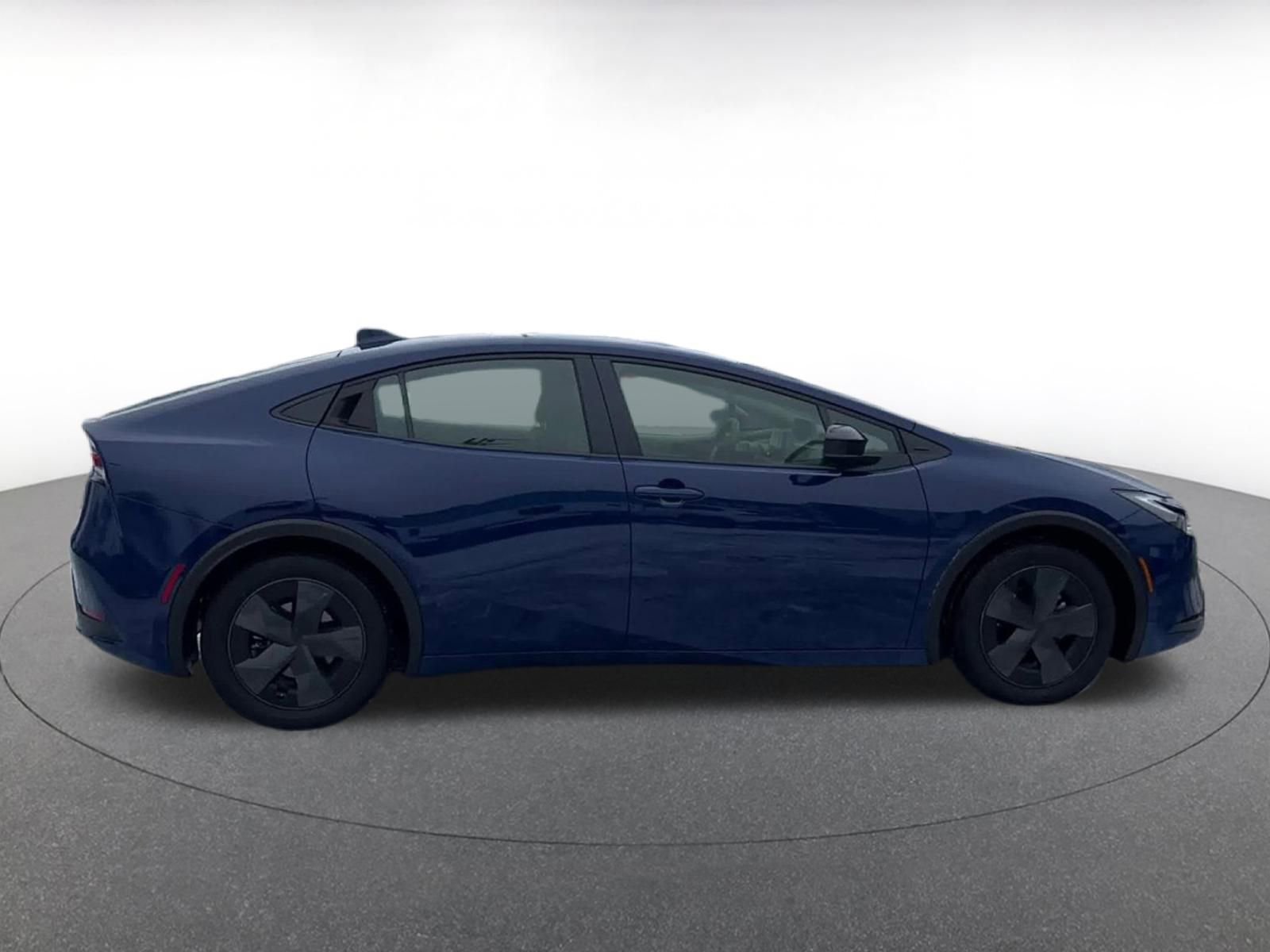 Thumbnail: 2025 Toyota Prius - 16