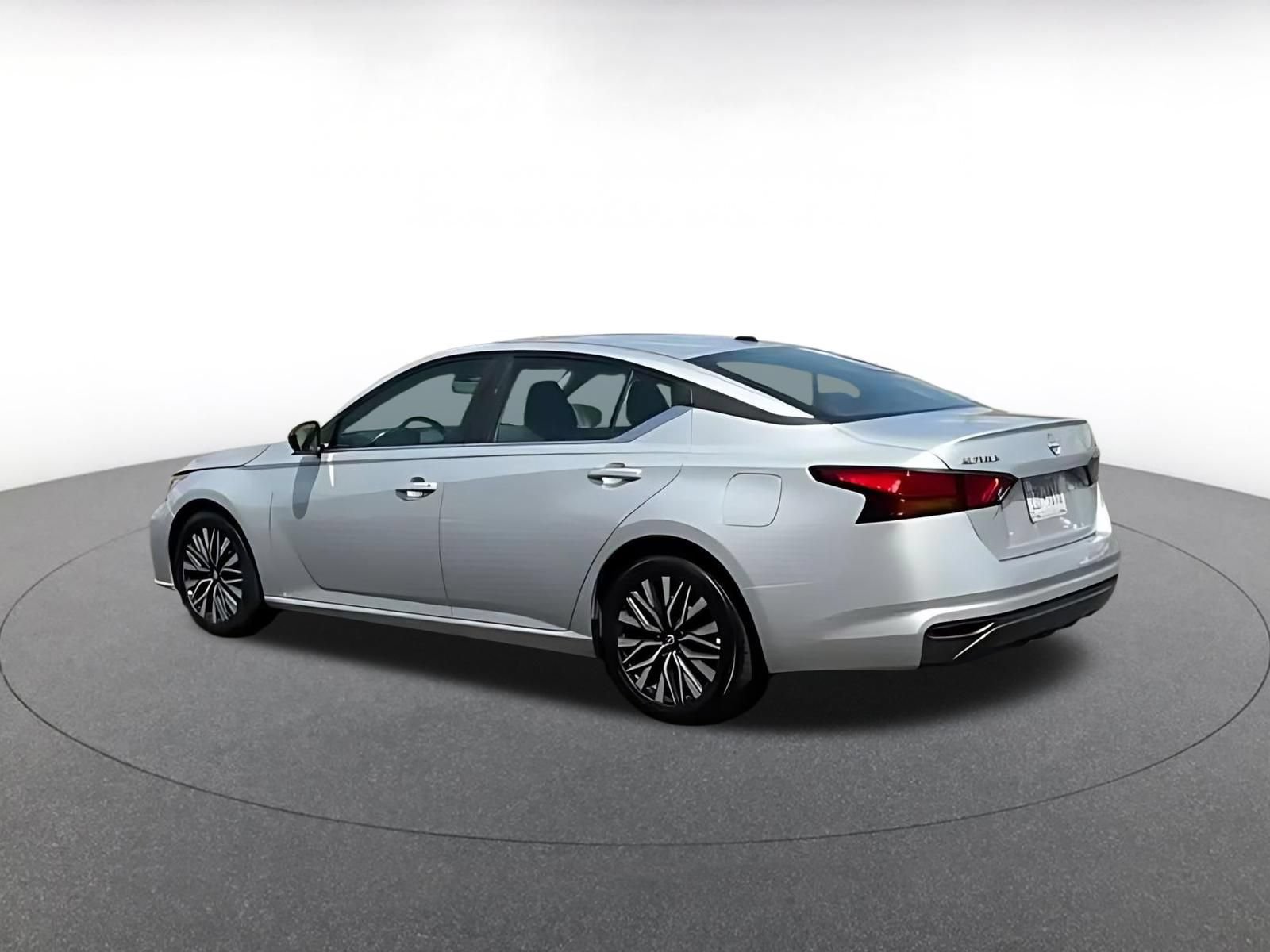 Thumbnail: 2026 Nissan Altima - 13