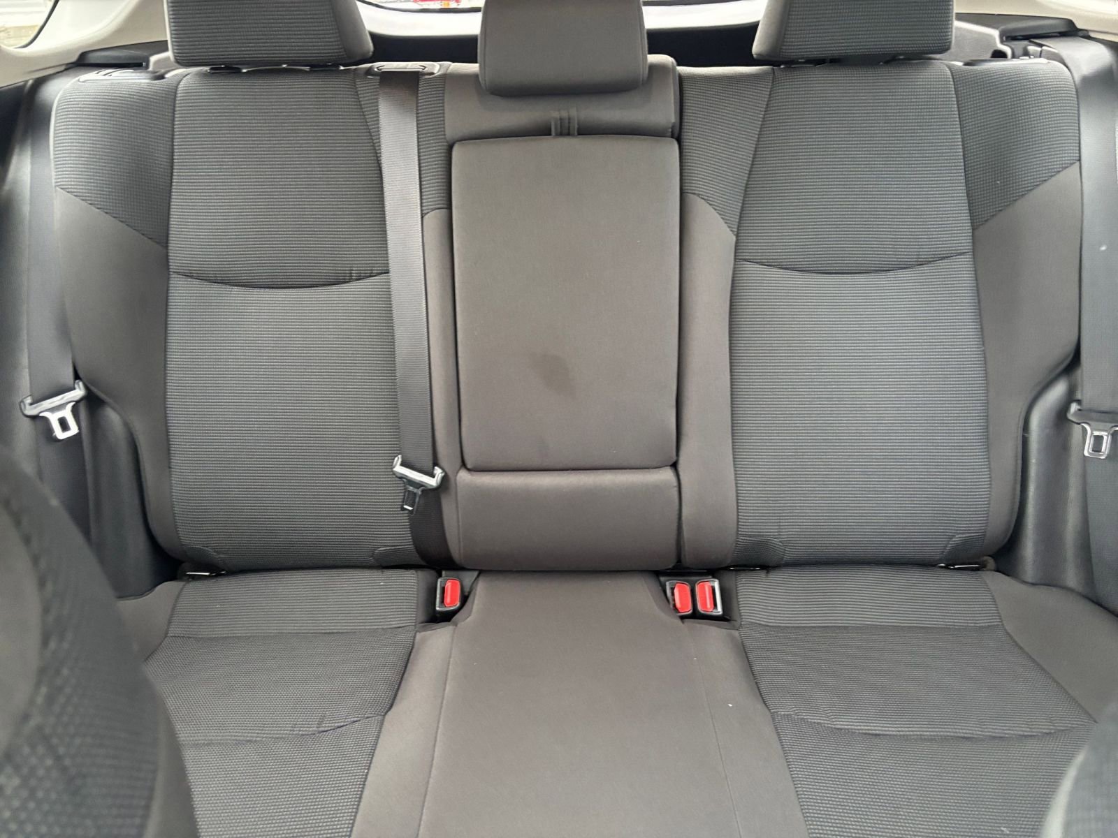 Thumbnail: 2025 Toyota RAV4 - 32