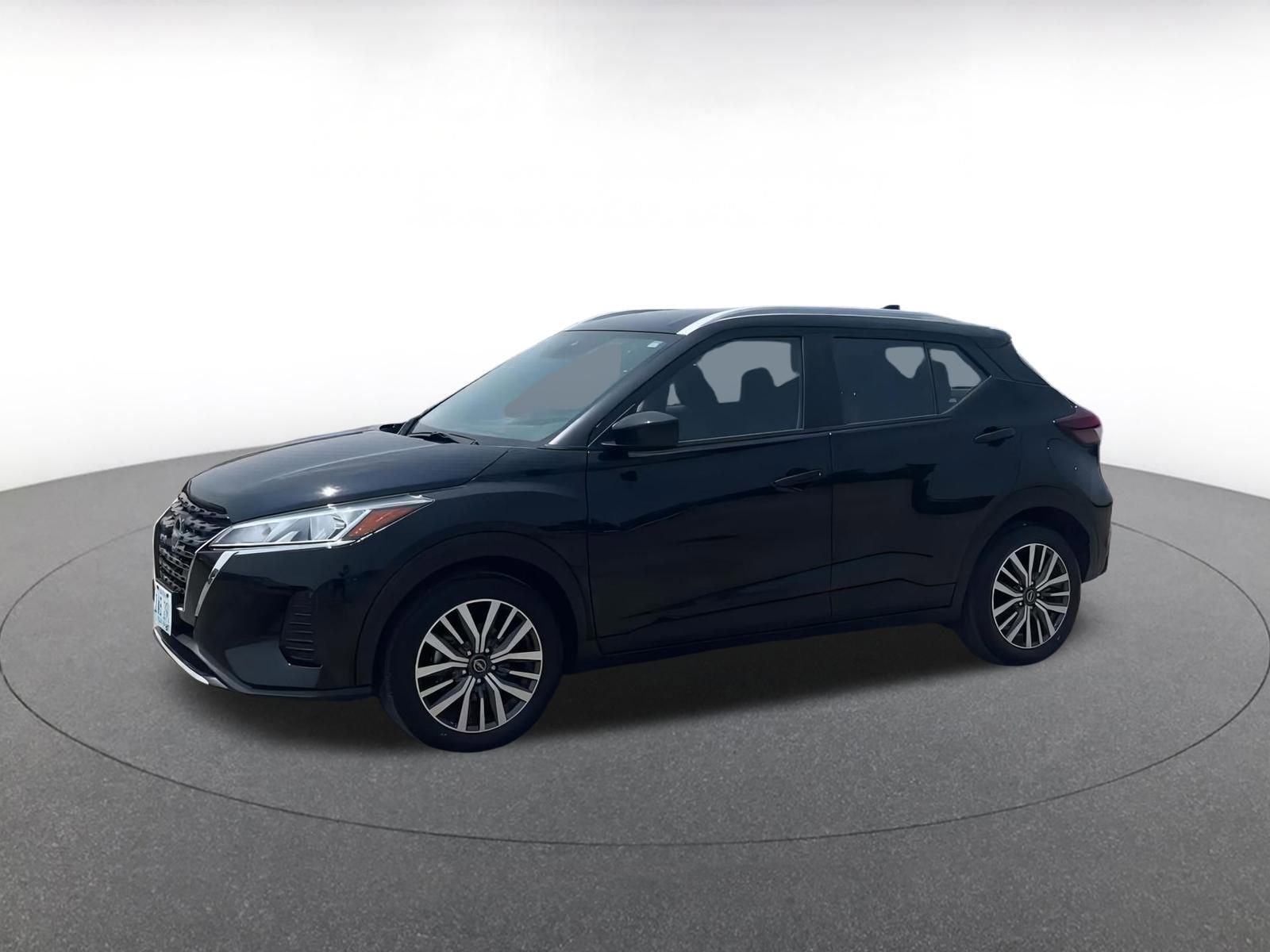 Thumbnail: 2024 Nissan Kicks - 7