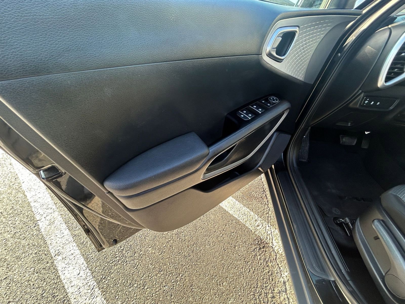 Thumbnail: 2025 Kia Soul - 18