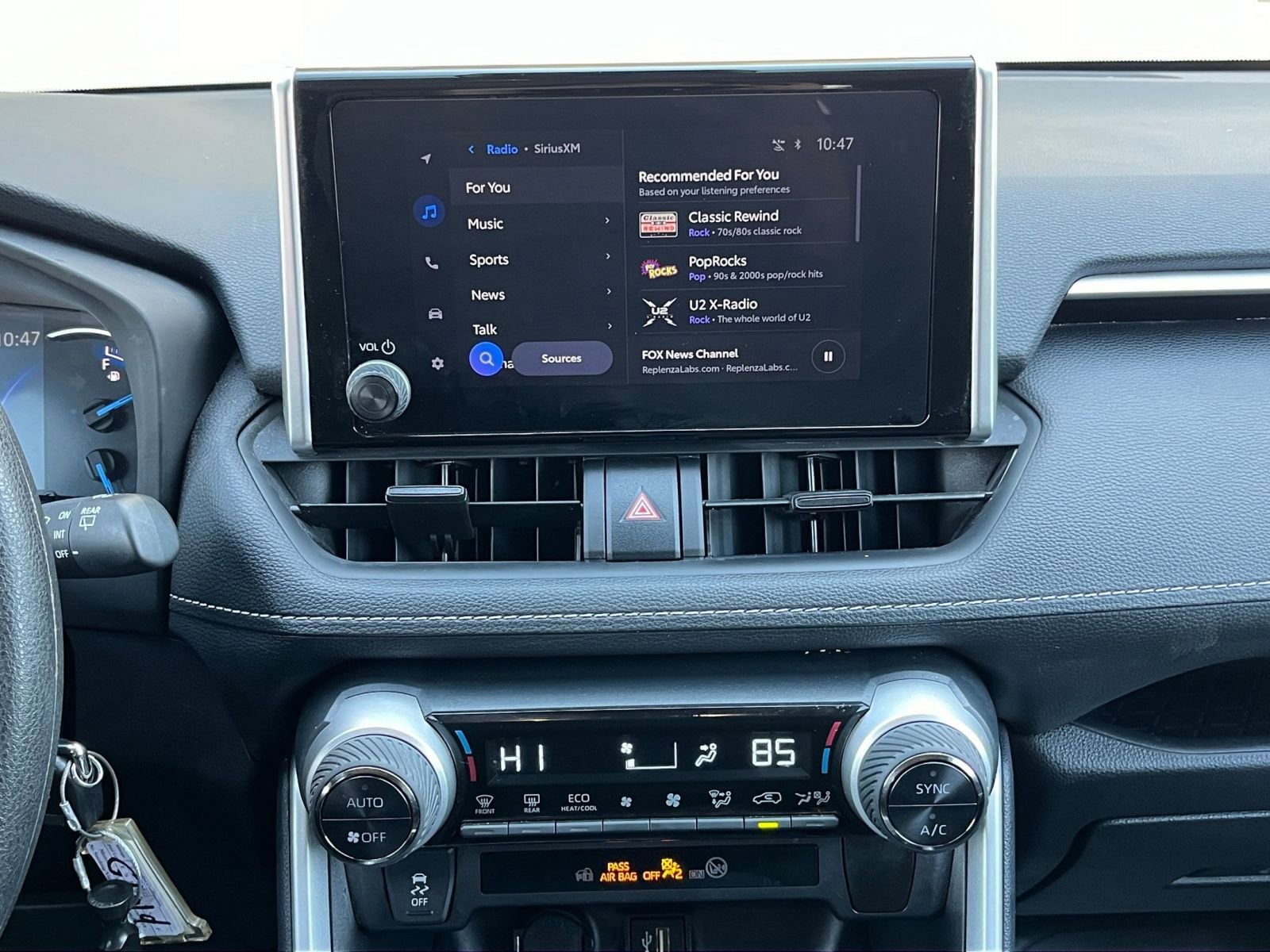 Thumbnail: 2025 Toyota RAV4 - 17