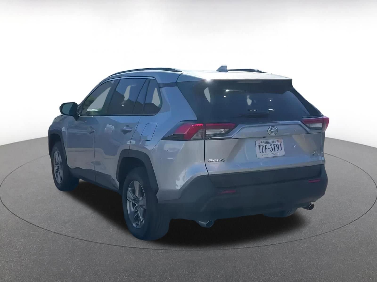 Thumbnail: 2025 Toyota RAV4 - 11