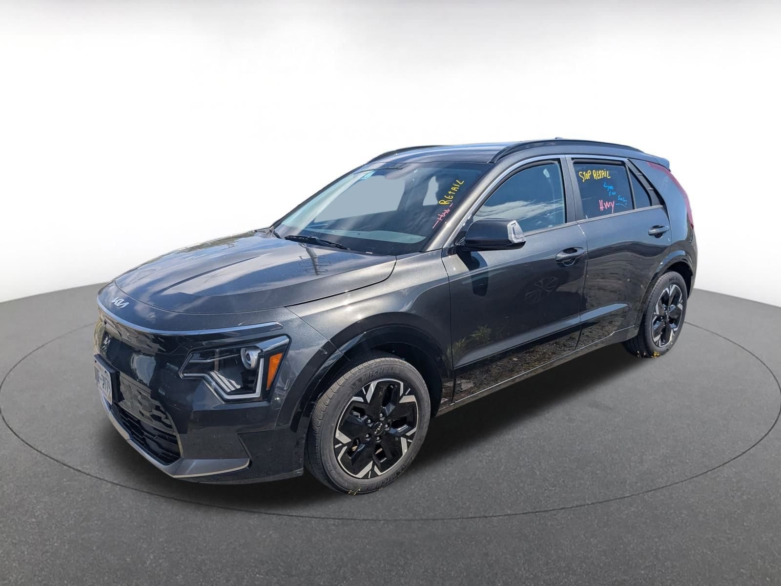 Thumbnail: 2023 Kia Niro - 3