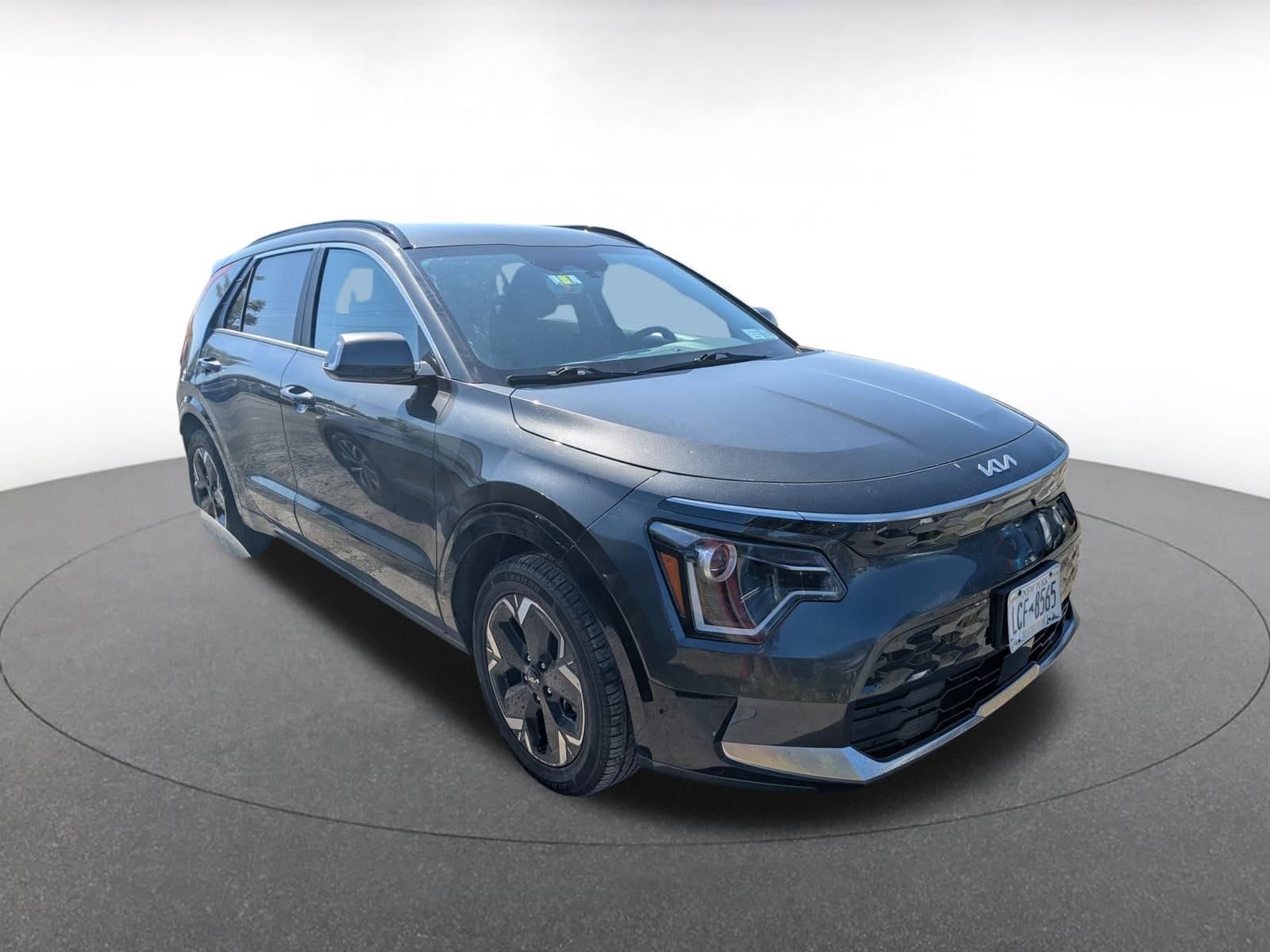 Thumbnail: 2023 Kia Niro - 1