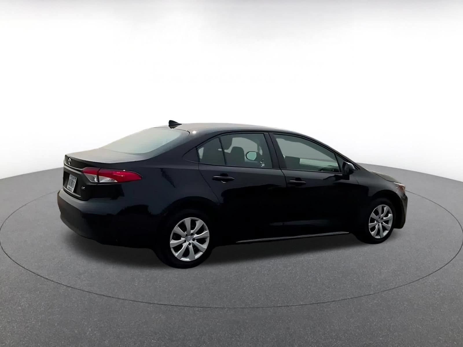 Thumbnail: 2025 Toyota Corolla - 14