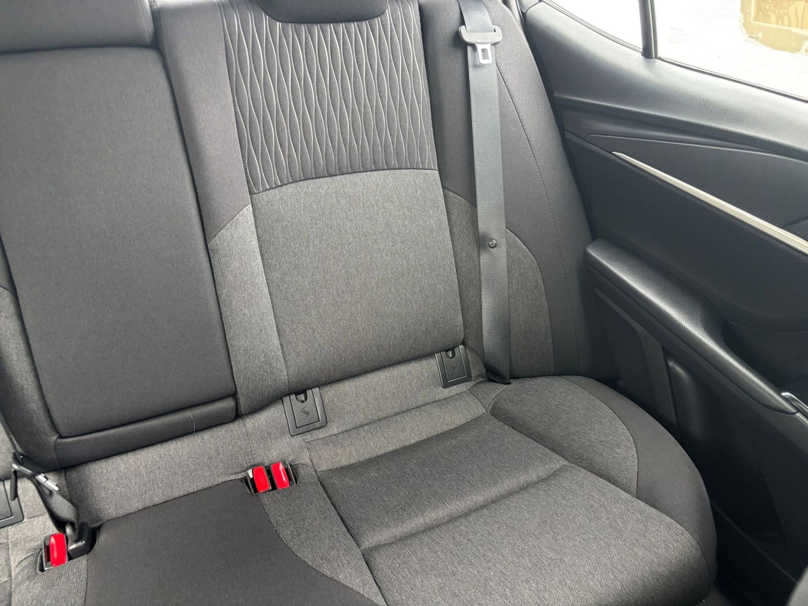 Thumbnail: 2025 Toyota Camry - 33