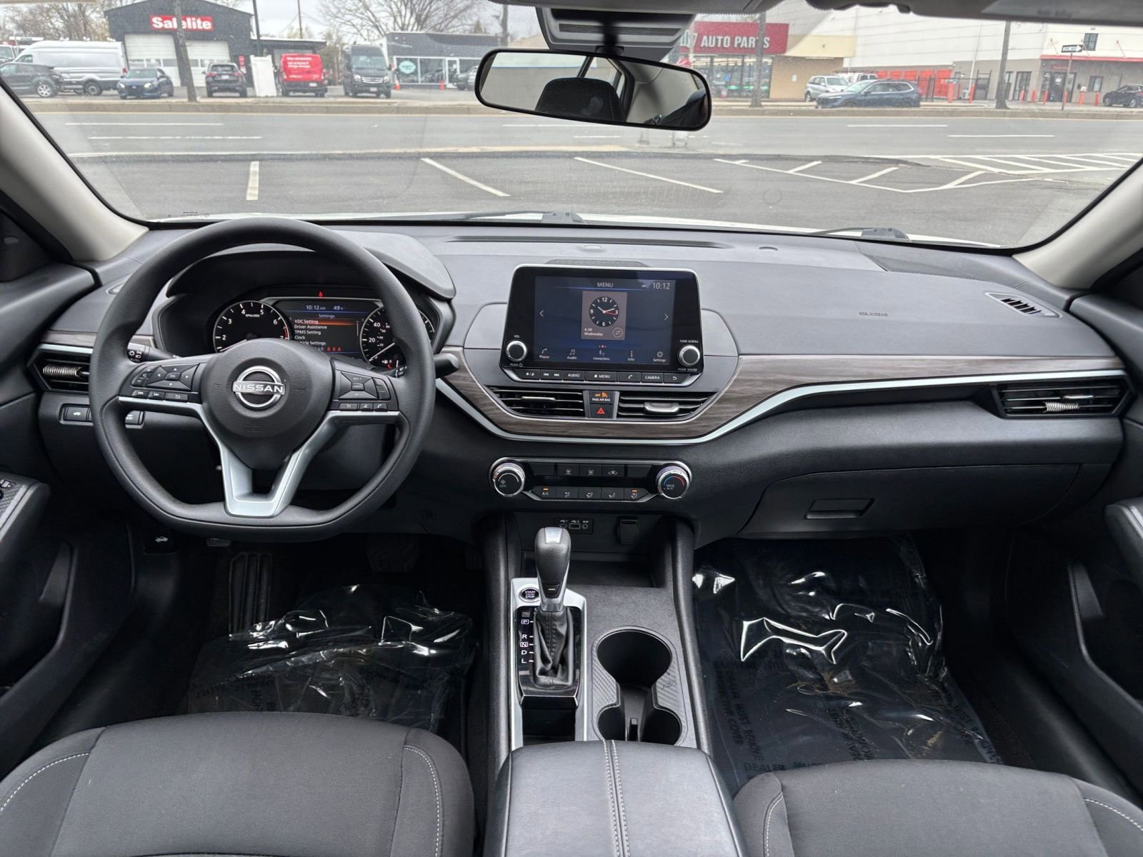 Thumbnail: 2025 Nissan Altima - 32