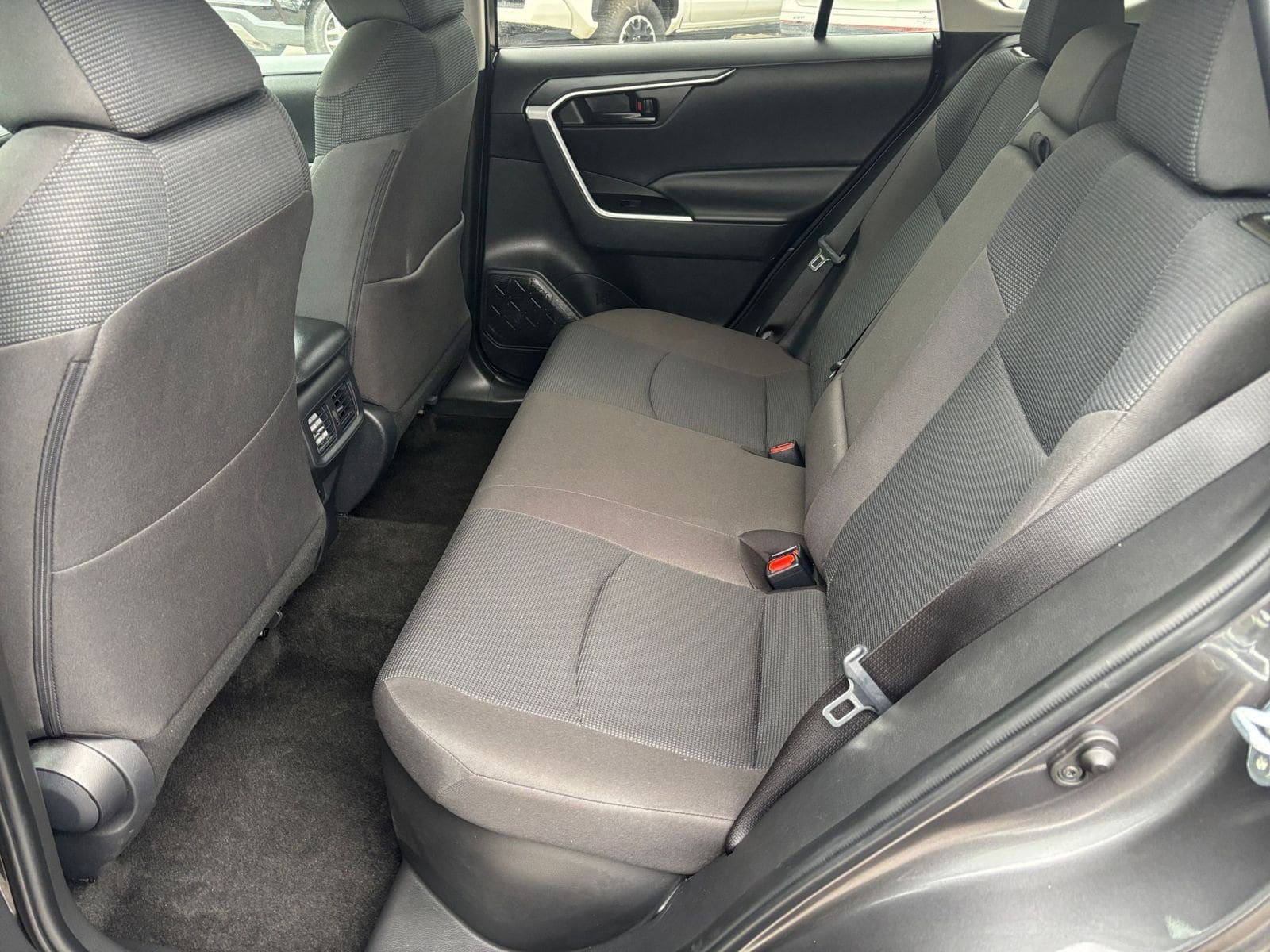 Thumbnail: 2025 Toyota RAV4 - 22