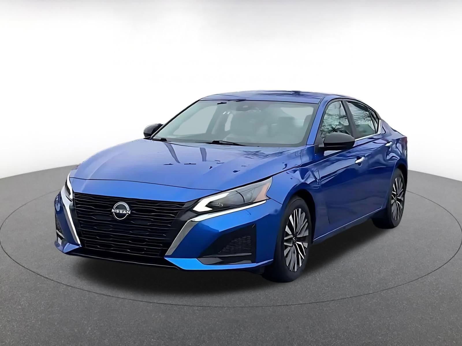 Thumbnail: 2025 Nissan Altima - 4