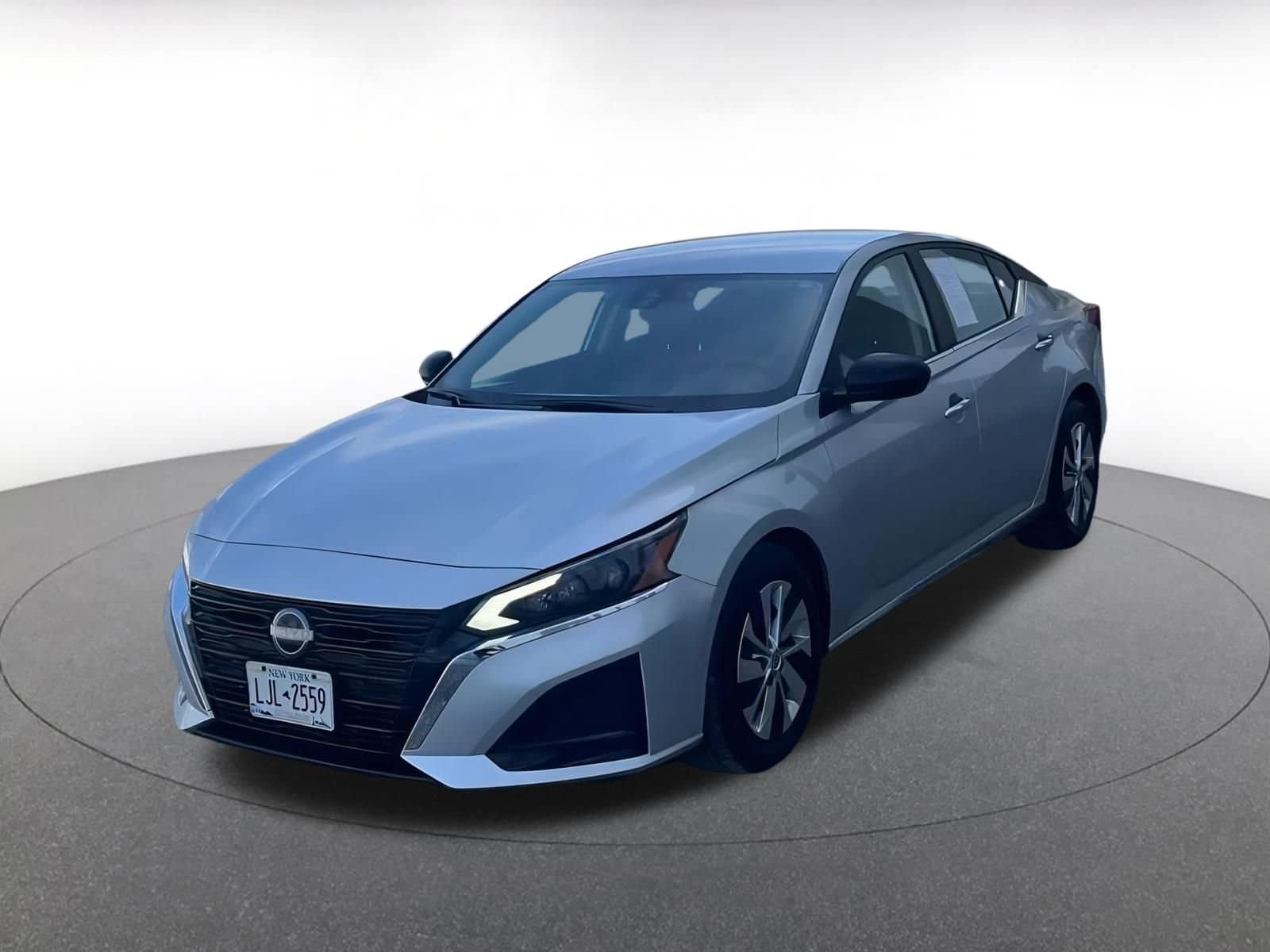 Thumbnail: 2024 Nissan Altima - 7