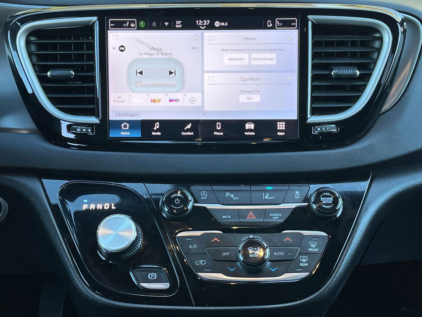 Thumbnail: 2025 Chrysler Pacifica - 18