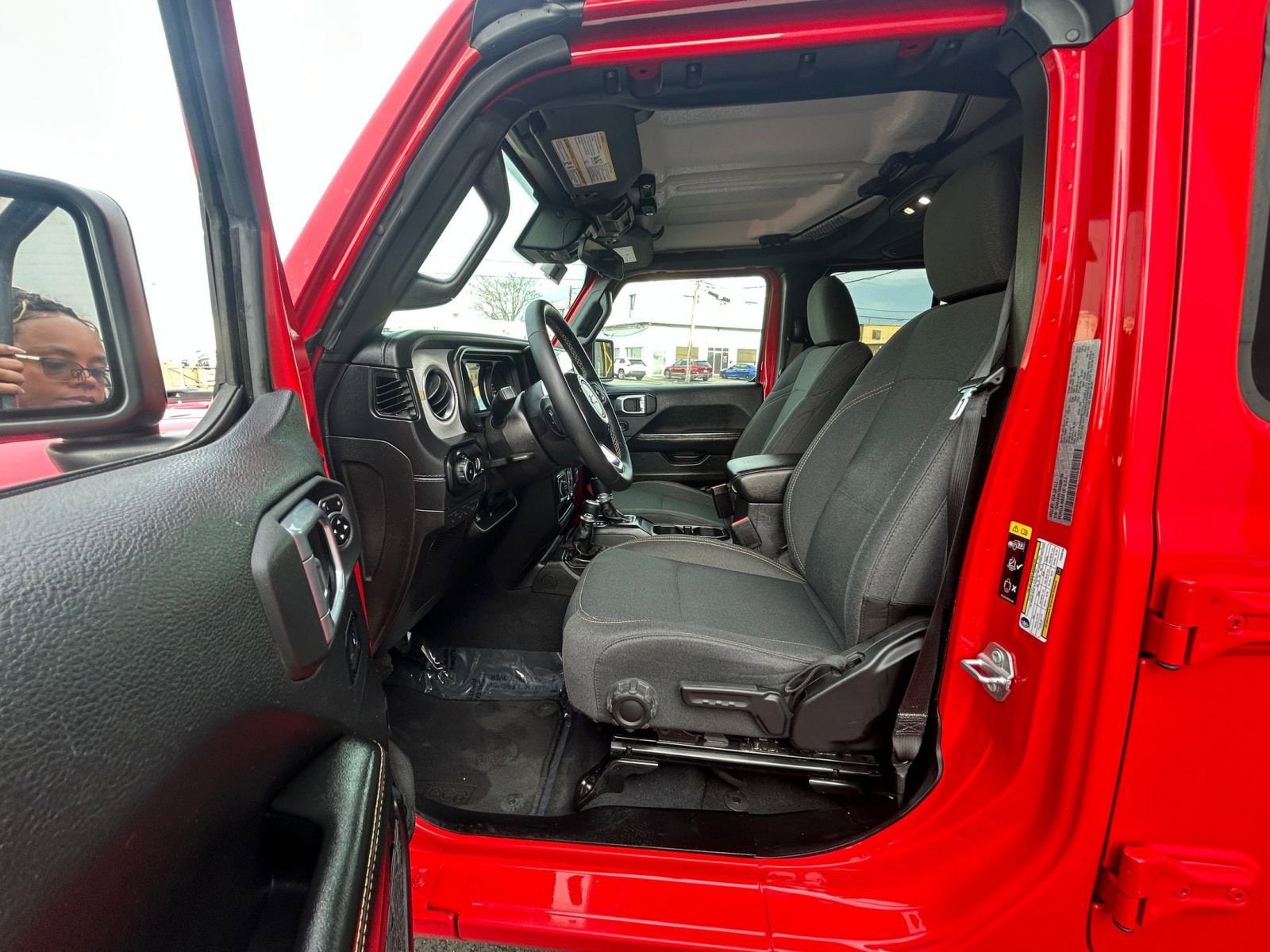 Thumbnail: 2025 Jeep Wrangler - 27