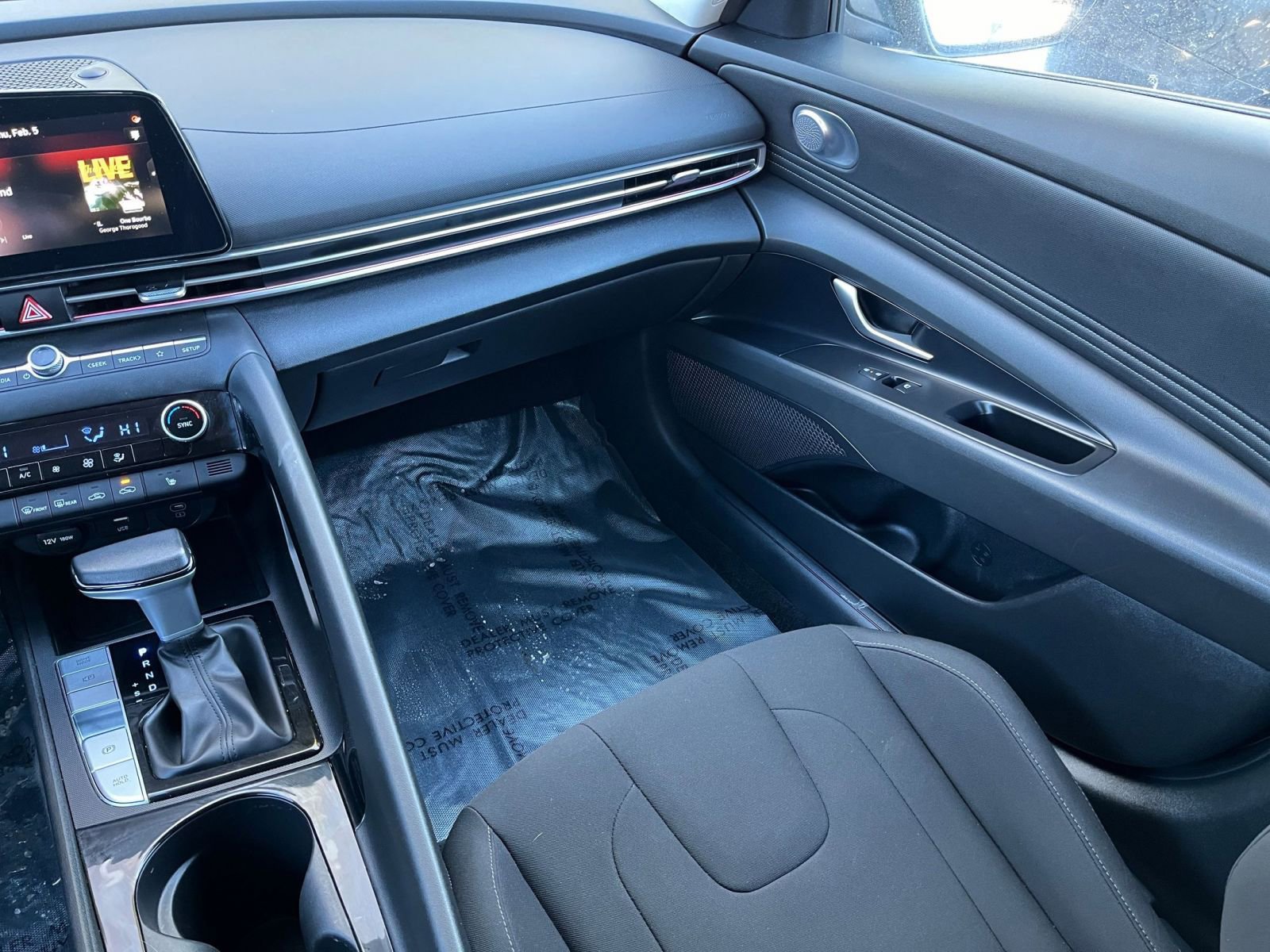 Thumbnail: 2025 Hyundai Elantra - 31