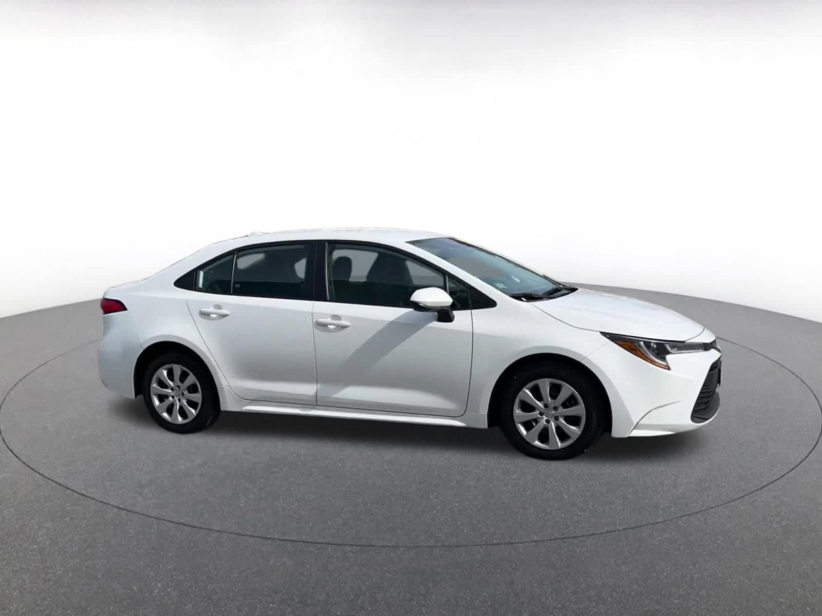 Thumbnail: 2024 Toyota Corolla - 2