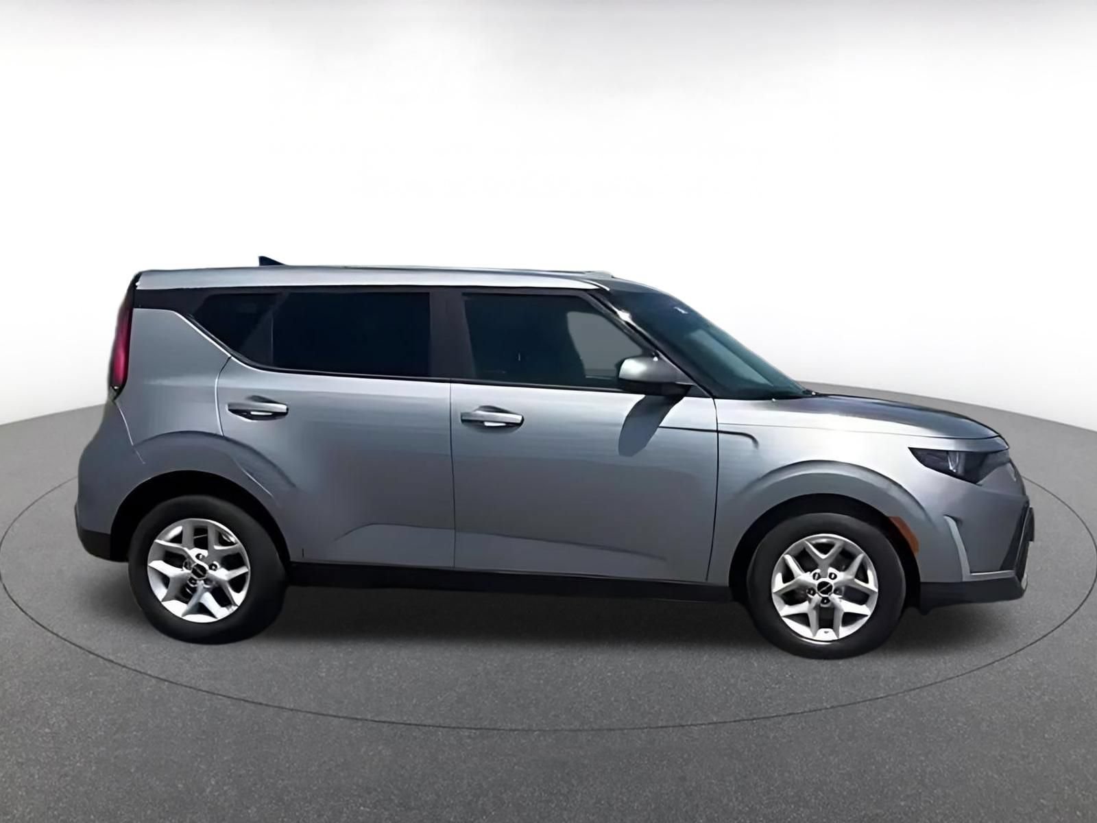 Thumbnail: 2025 Kia Soul - 10